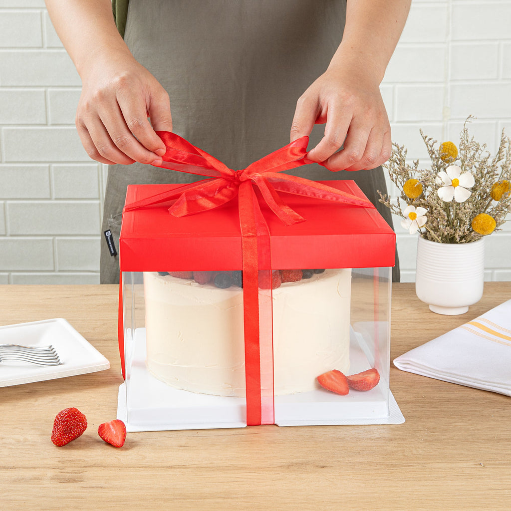 Sweet Vision Square Clear Plastic Cake Box - Red Lid and White Base, Red Ribbon - 8 1/2" x 8 1/2" x 6 3/4" - 10 count box