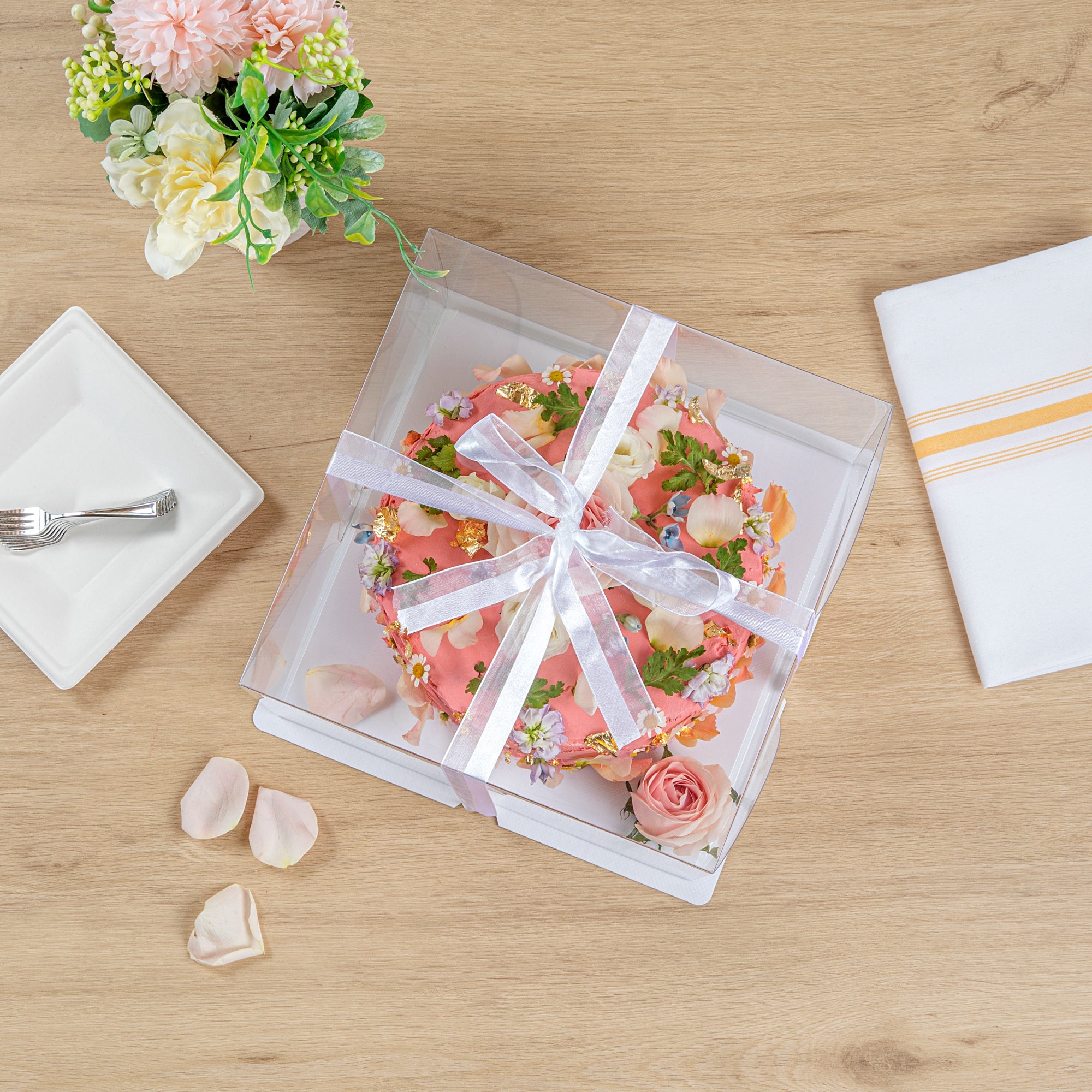 Sweet Vision Square Clear Plastic Cake Box - White Base, Gray Ribbon - 10" x 10" x 6 3/4" - 10 count box