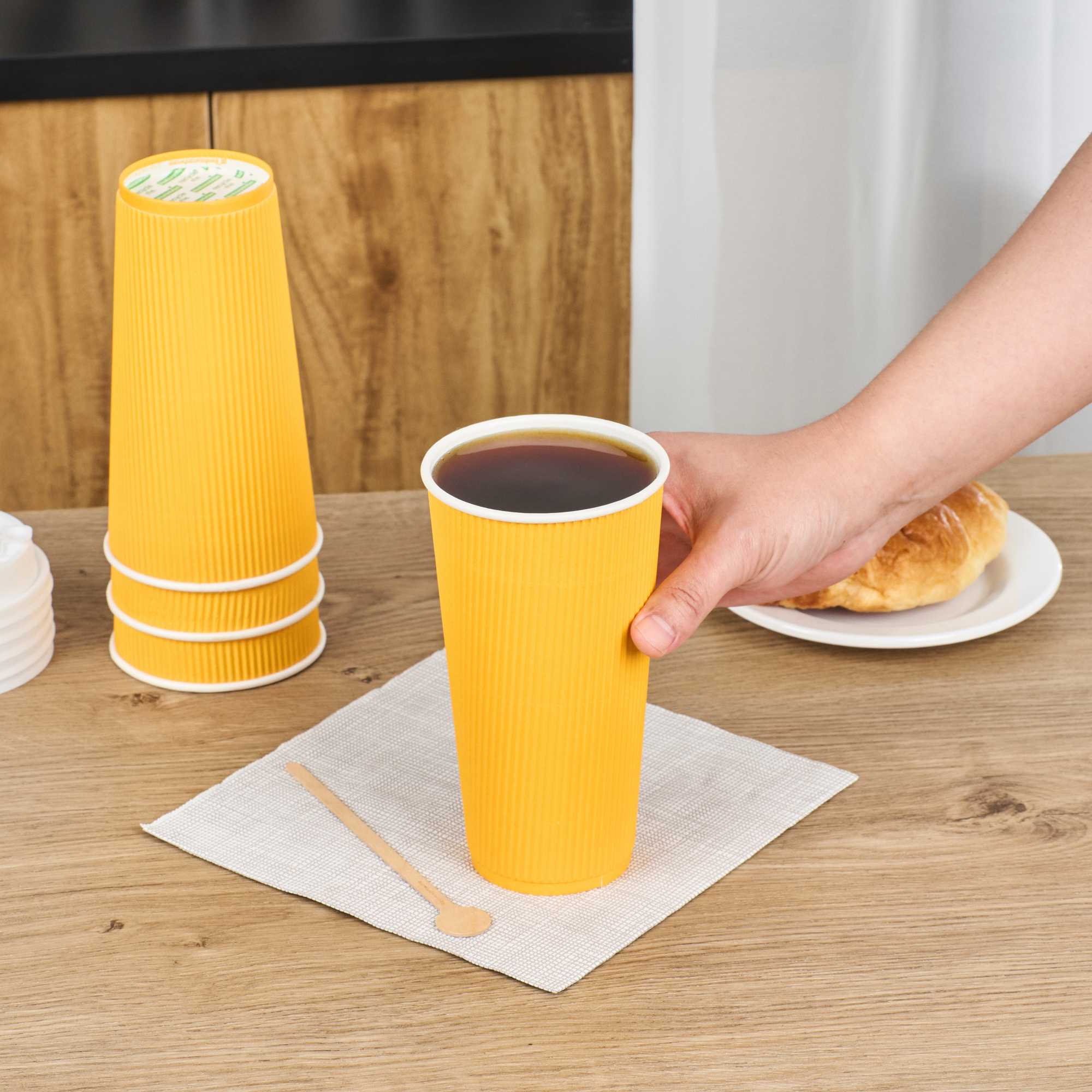 Restpresso 20 oz Yellow Paper Coffee Cup - Ripple Wall - 3 1/2" x 3 1/2" x 6 1/4" - 10 count box