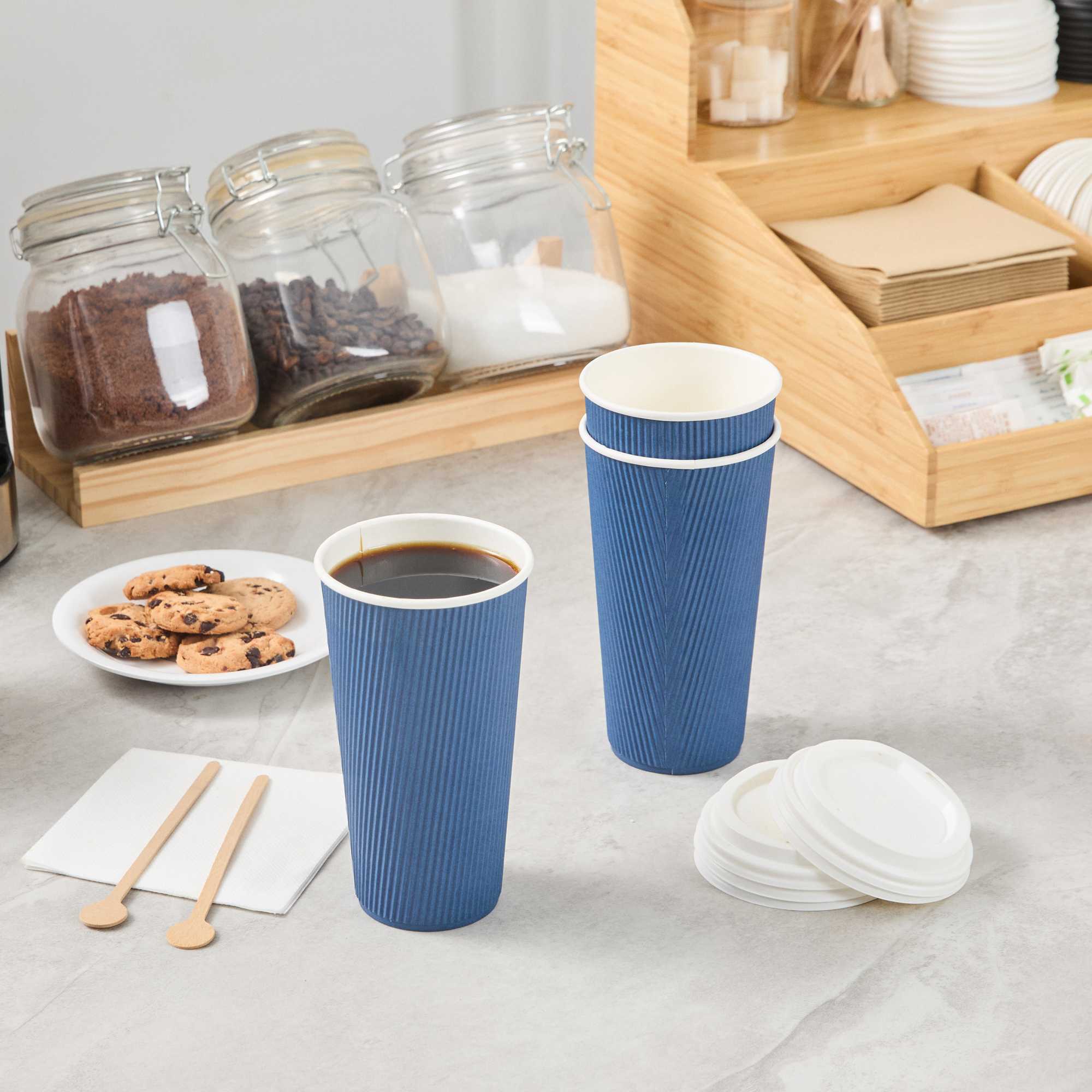 Restpresso 20 oz Midnight Blue Paper Coffee Cup - Ripple Wall - 3 1/2" x 3 1/2" x 6 1/4" - 10 count box