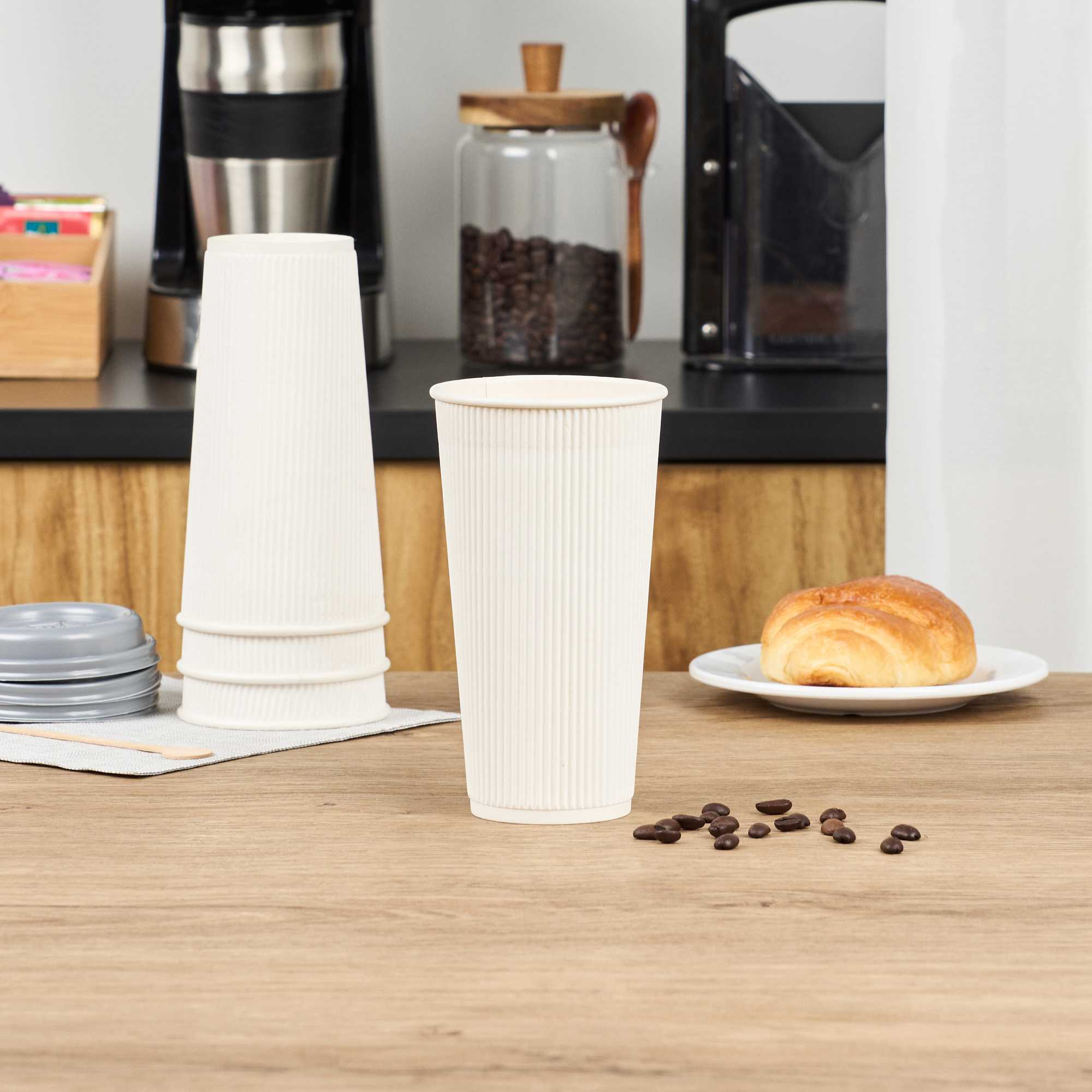 Restpresso 20 oz White Paper Coffee Cup - Ripple Wall - 3 1/2" x 3 1/2" x 6 1/4" - 10 count box