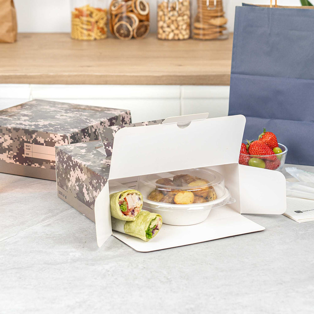 Cater Tek Square Camouflage Paper Cake / Take Out Container - with Pop-Up Handle, Window - 9" x 9" x 3 1/2" - 50 count box
