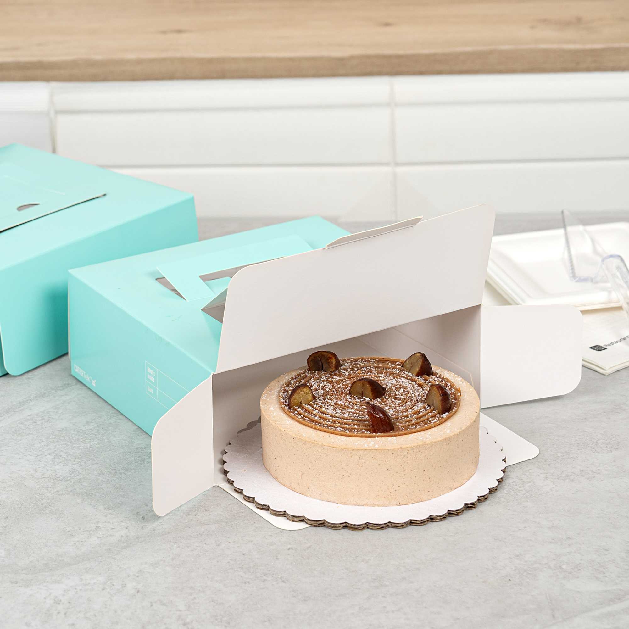 Cater Tek Square Turquoise Paper Cake / Take Out Container - with Pop-Up Handle, Window - 9" x 9" x 3 1/2" - 50 count box