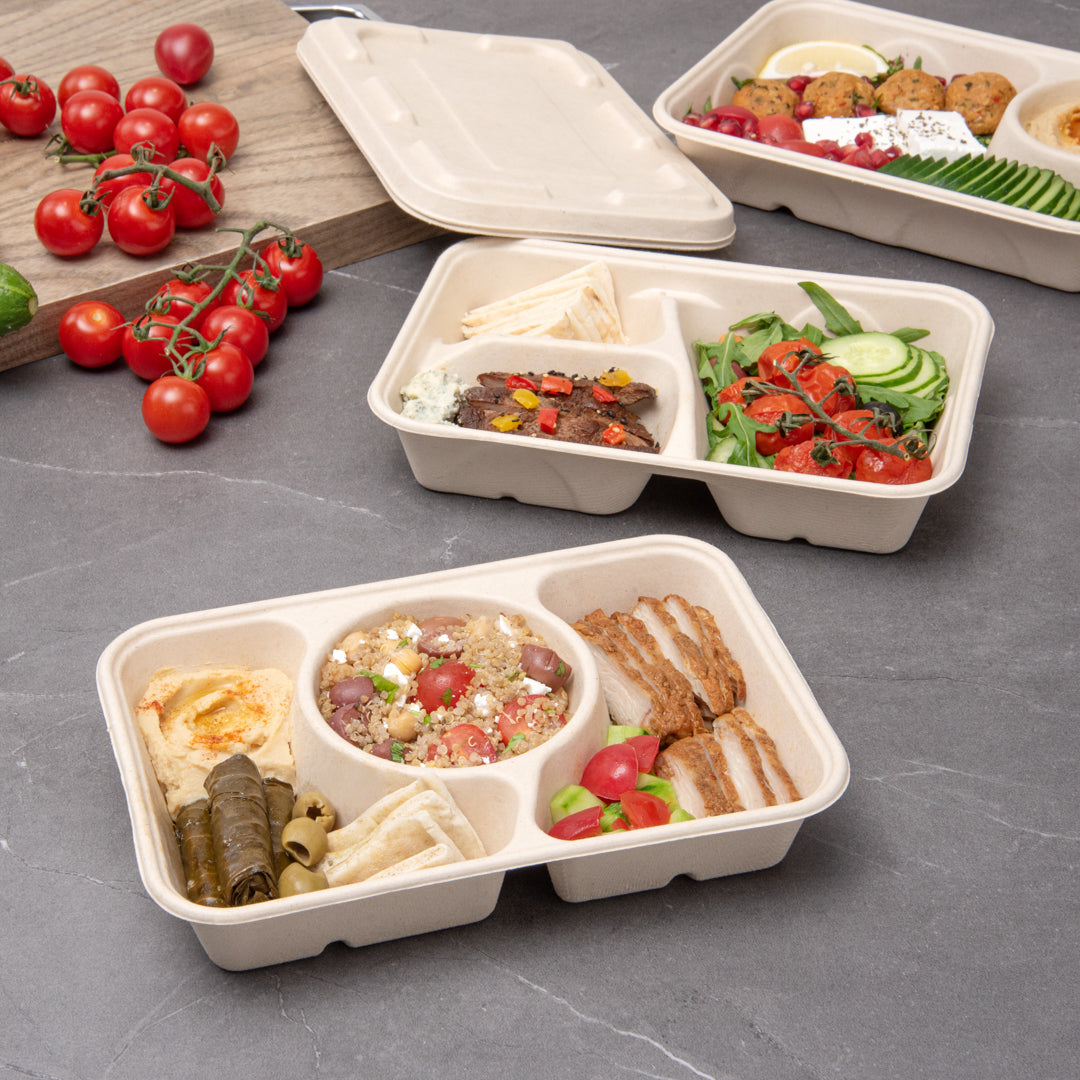 Pulp Tek 31 oz Rectangle Natural Sugarcane / Bagasse To Go Container - 3-Compartment - 9 1/2" x 6 1/4" x 1 3/4" - 100 count box