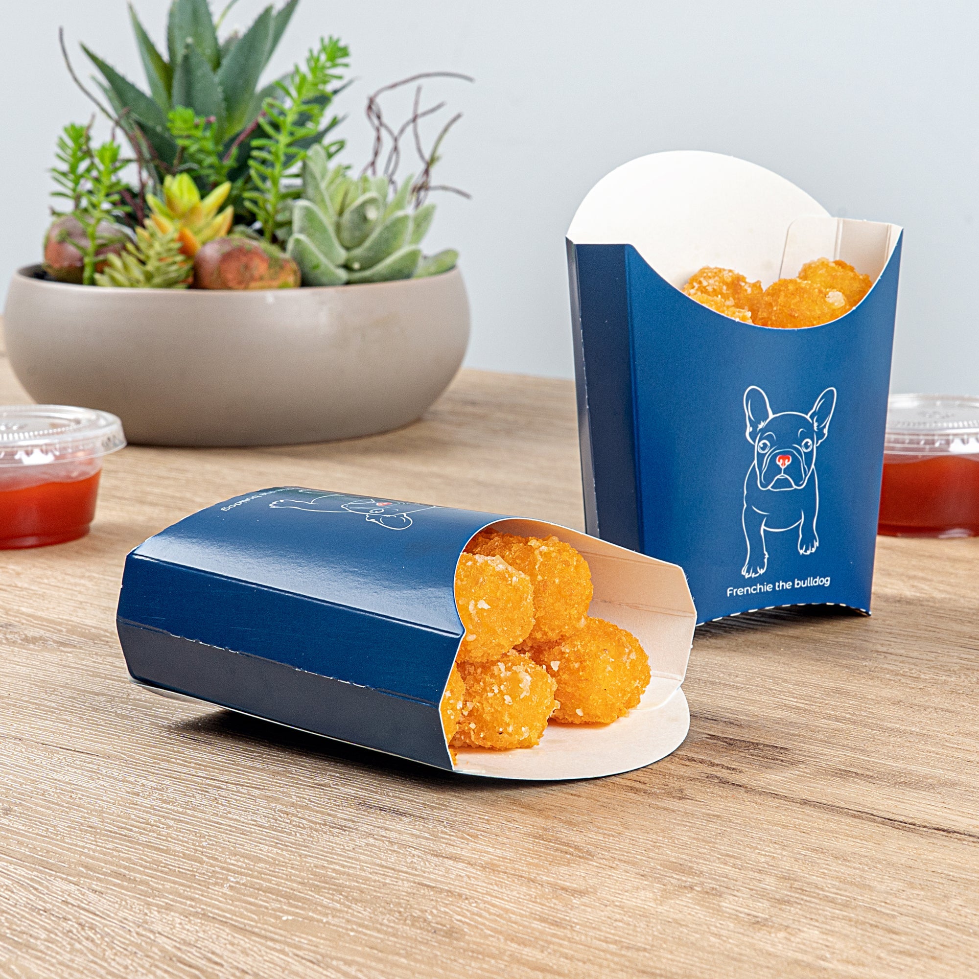 Bio Tek 2 oz Frenchie Paper Fry Cup / Snack Container - 4" x 2 3/4" x 3 1/2" - 100 count box