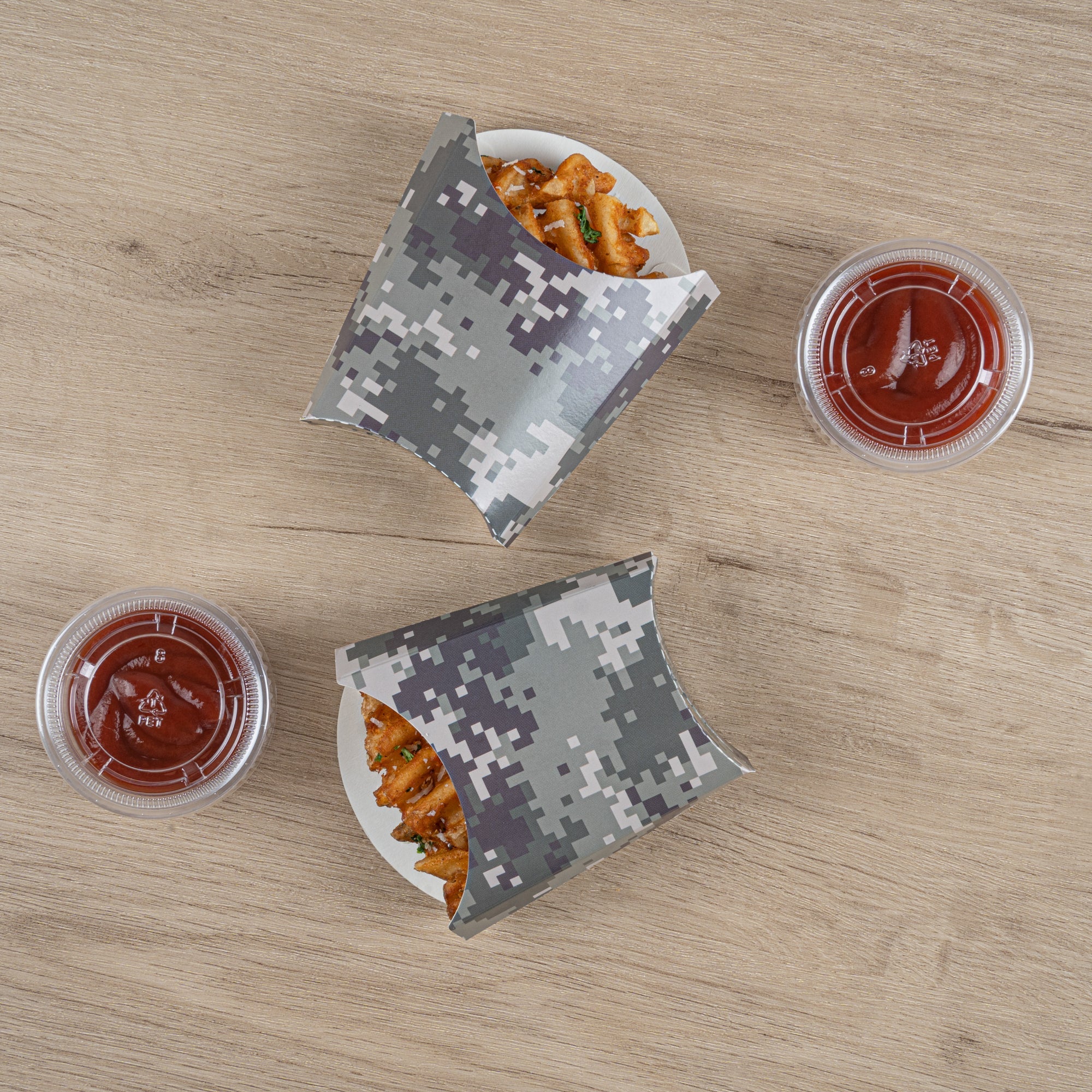 Bio Tek 2 oz Camouflage Paper Fry Cup / Snack Container - 4" x 2 3/4" x 3 1/2" - 100 count box