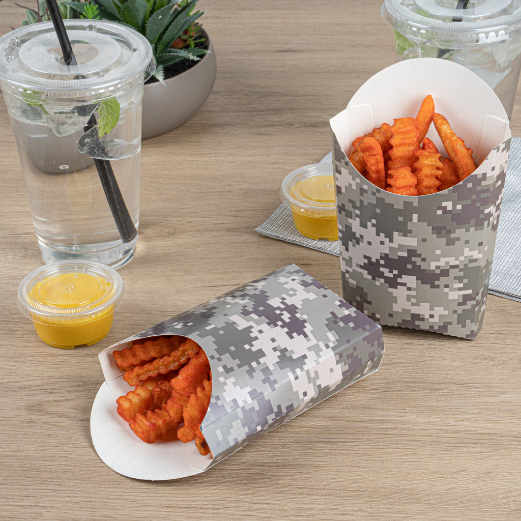 Bio Tek 4 oz Camouflage Paper Fry Cup / Snack Container - 4 3/4" x 3 1/2" x 5" - 100 count box