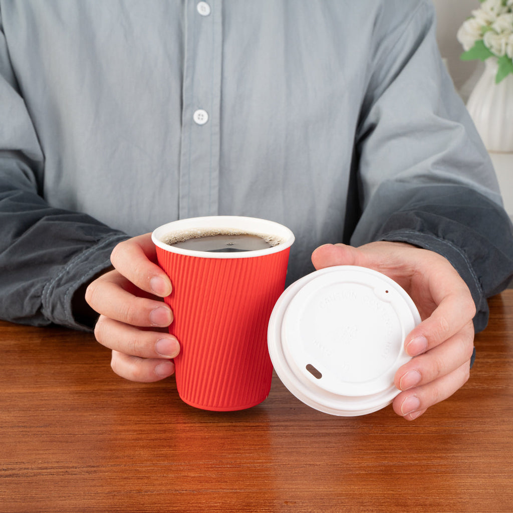 Restpresso 12 oz Red Paper Ripple Wall Coffee Cup - with White Lid - 3 1/2" x 3 1/2" x 5" - 20 count box
