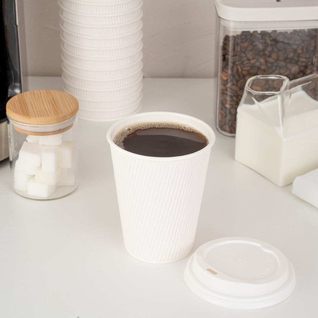 Restpresso 12 oz White Paper Ripple Wall Coffee Cup - with White Lid - 3 1/2" x 3 1/2" x 5" - 20 count box
