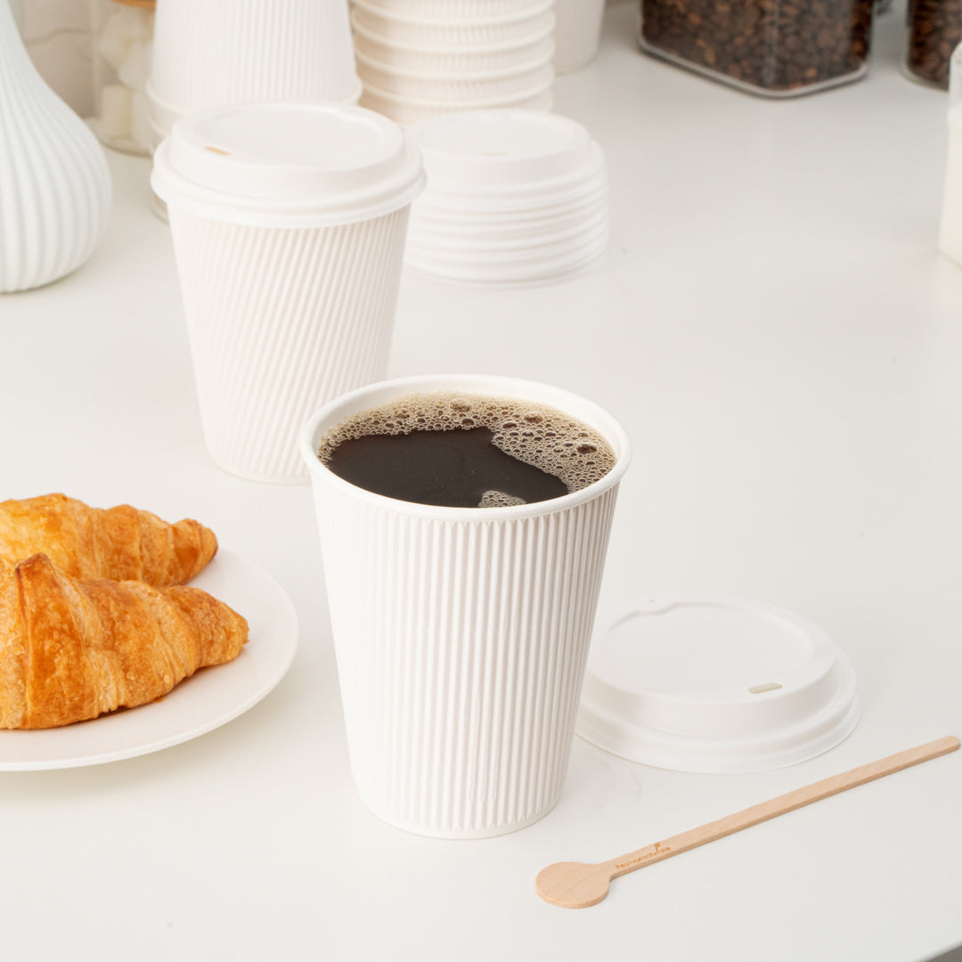 Restpresso 12 oz White Paper Ripple Wall Coffee Cup - with White Lid - 3 1/2" x 3 1/2" x 5" - 200 count box
