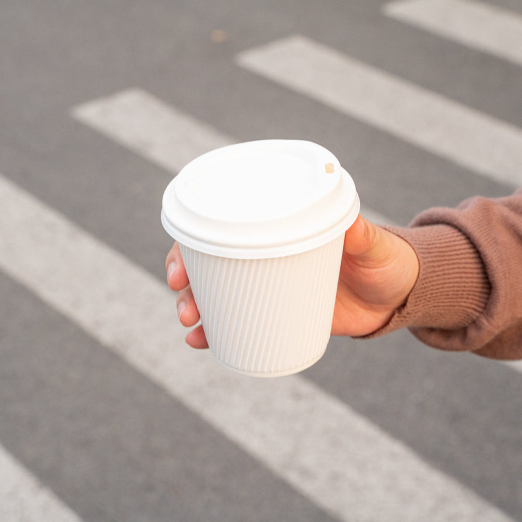 Restpresso 8 oz White Paper Ripple Wall Coffee Cup - with White Lid - 3 1/2" x 3 1/2" x 4" - 20 count box