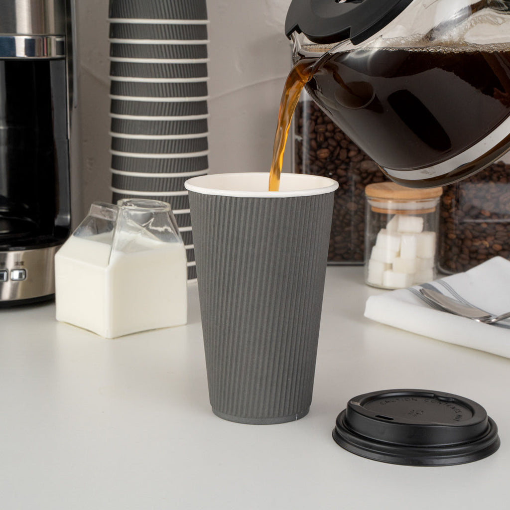 Restpresso 16 oz Gray Paper Ripple Wall Coffee Cup - with Black Lid - 3 1/2" x 3 1/2" x 6 1/4" - 20 count box
