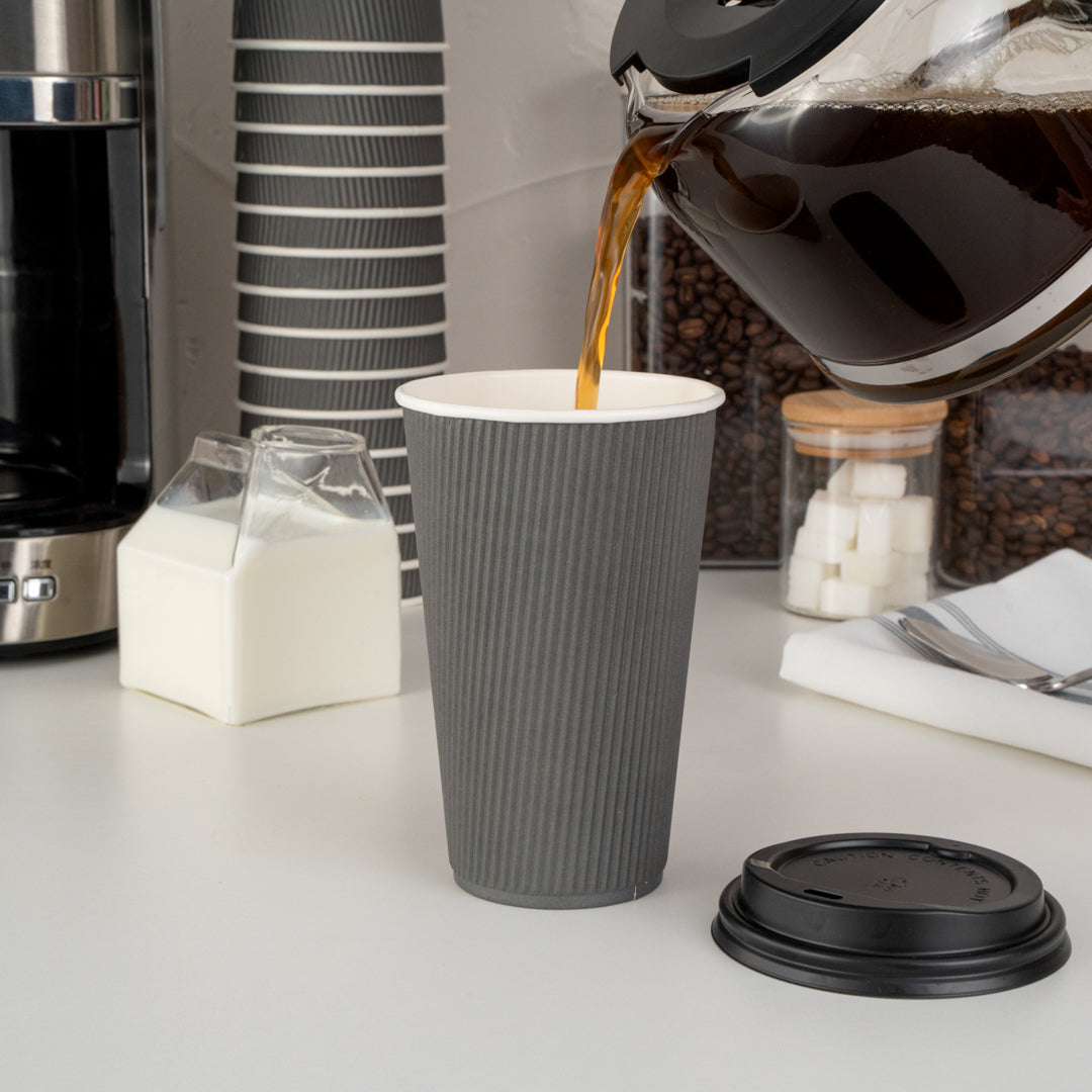 Restpresso 16 oz Gray Paper Ripple Wall Coffee Cup - with Black Lid - 3 1/2" x 3 1/2" x 6 1/4" - 20 count box