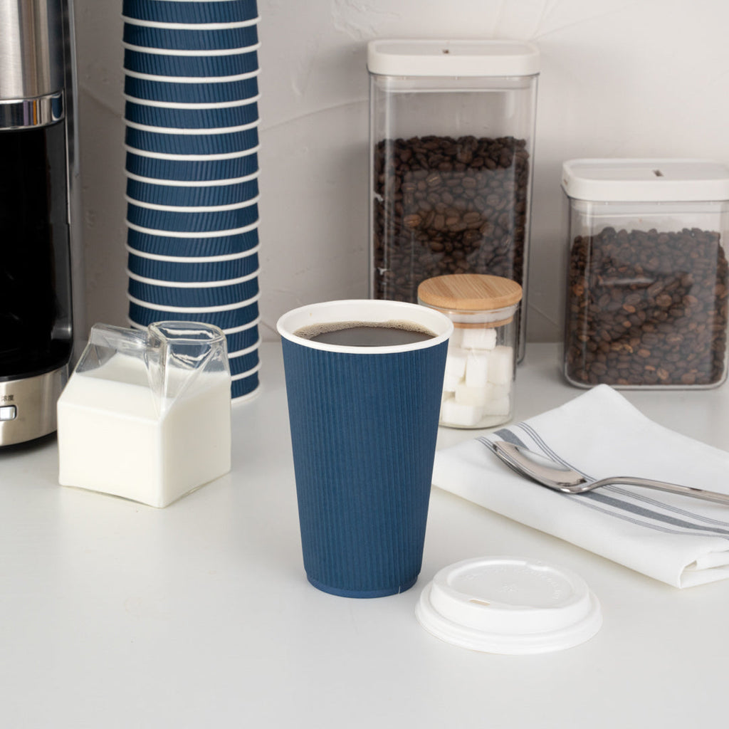 Restpresso 16 oz Midnight Blue Paper Ripple Wall Coffee Cup - with White Lid - 3 1/2" x 3 1/2" x 6 1/4" - 20 count box