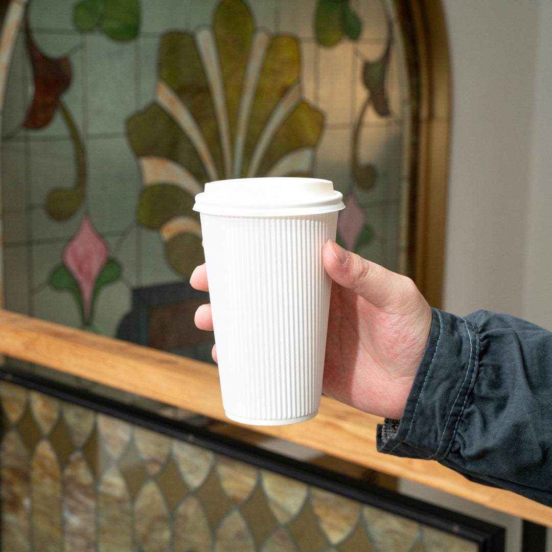 Restpresso 16 oz White Paper Ripple Wall Coffee Cup - with White Lid - 3 1/2" x 3 1/2" x 6 1/4" - 20 count box