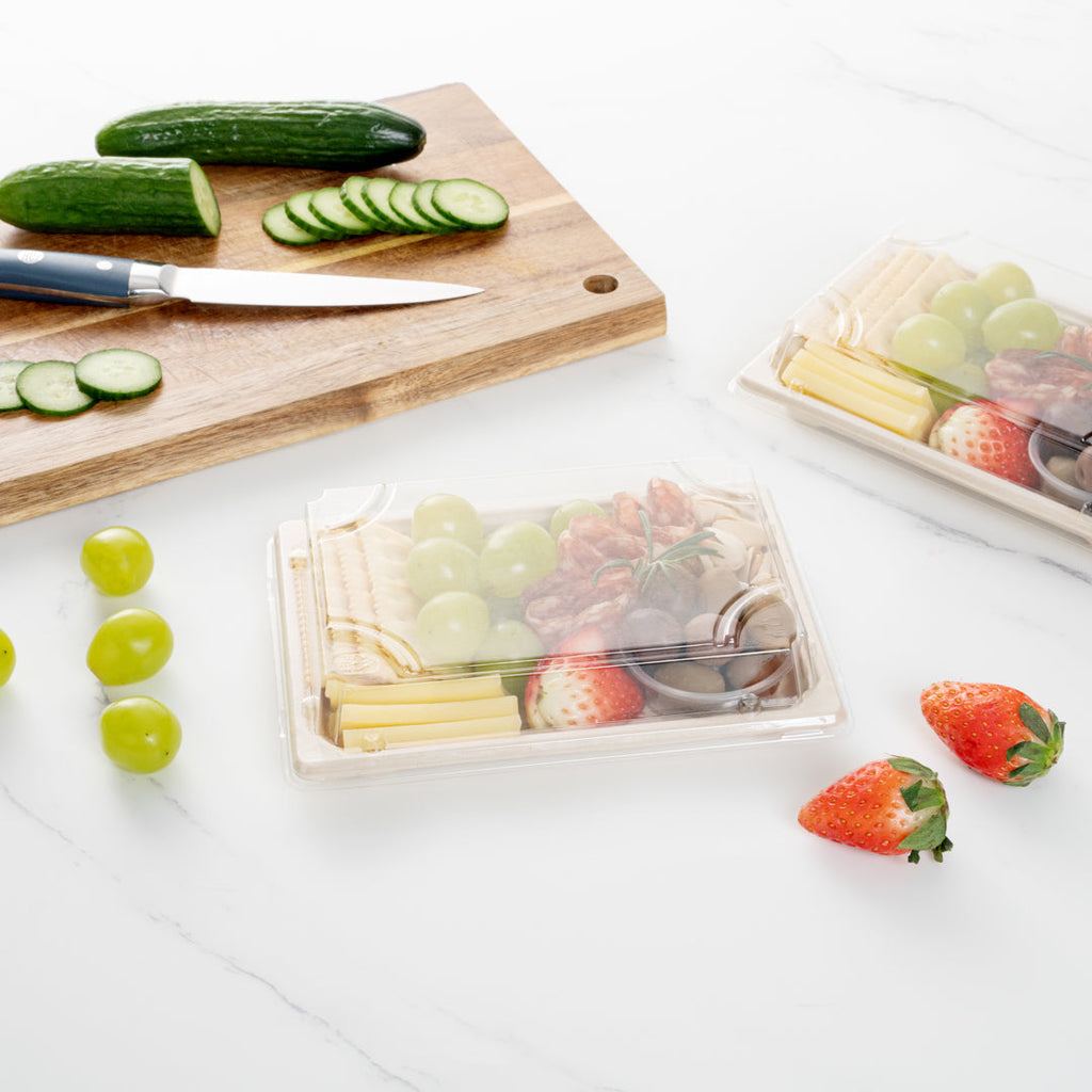 Pulp Tek Rectangle Clear Plastic Lid - Fits Medium Sushi Tray - 7 1/4" x 5" x 1 1/4" - 100 count box