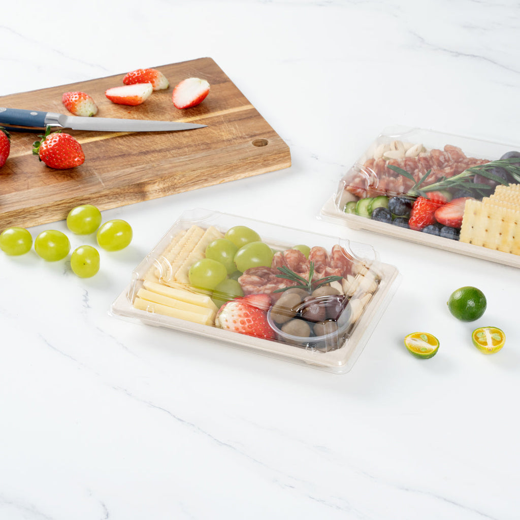 Pulp Tek Rectangle Clear Plastic Lid - Fits Medium Sushi Tray - 7 1/4" x 5" x 1 1/4" - 100 count box