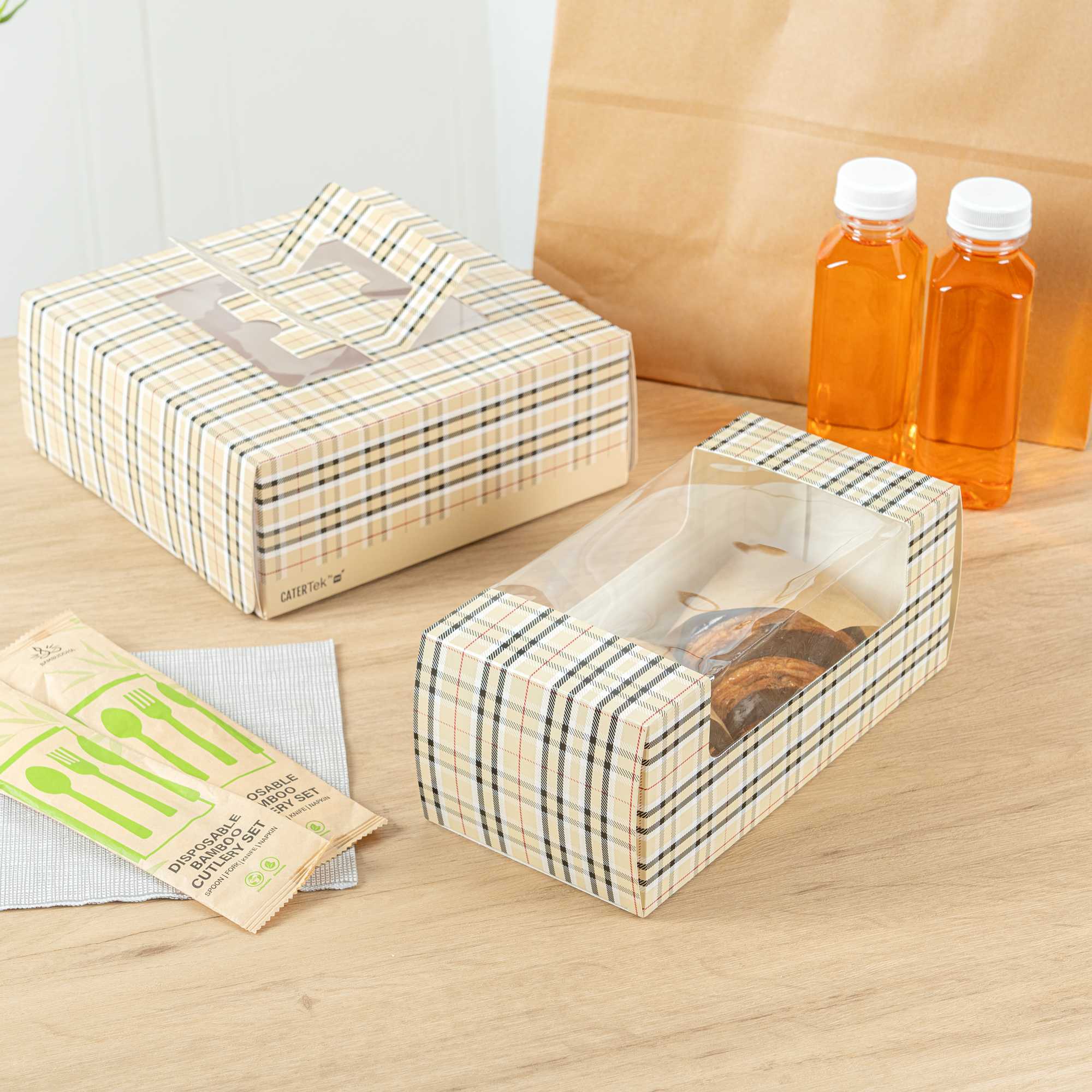 Pastry Tek Plaid Paper Pastry / Cake Box - with Window - 9 3/4" x 4 3/4" x 4" - 100 count box