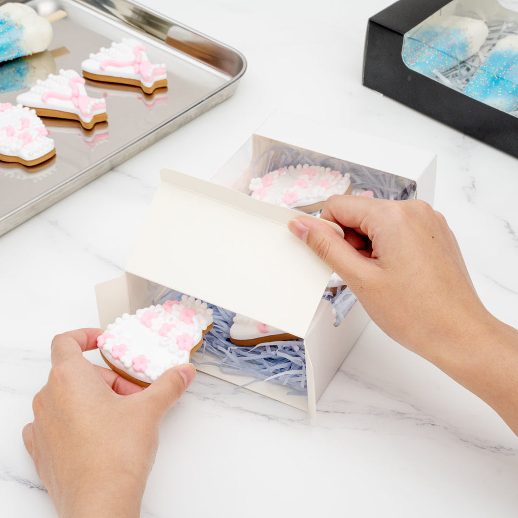 Pastry Tek White Paper Pastry / Cake Box - with Window - 7 3/4" x 4 3/4" x 2 1/4" - 100 count box