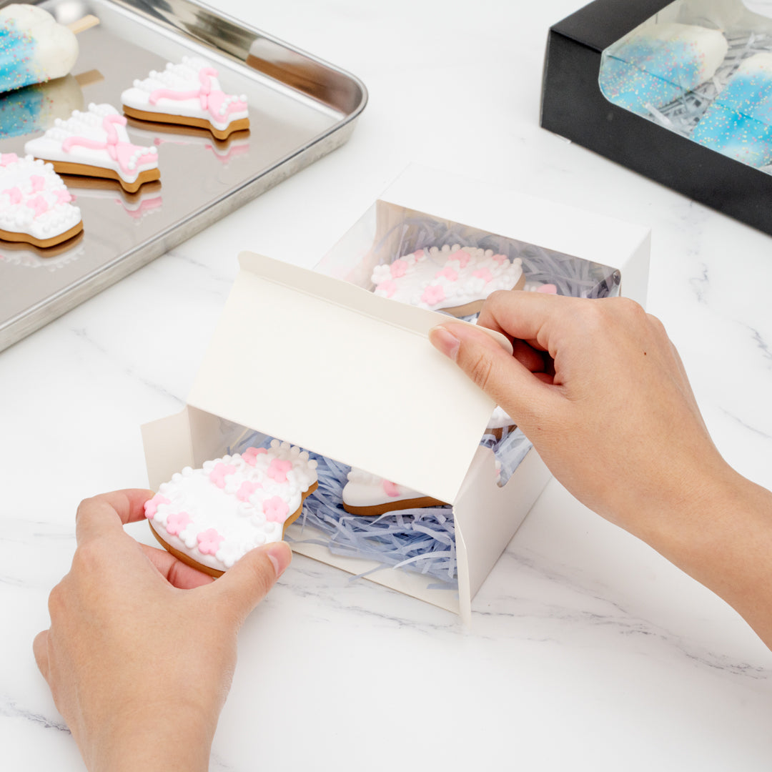 Pastry Tek White Paper Pastry / Cake Box - with Window - 7 3/4" x 4 3/4" x 2 1/4" - 100 count box