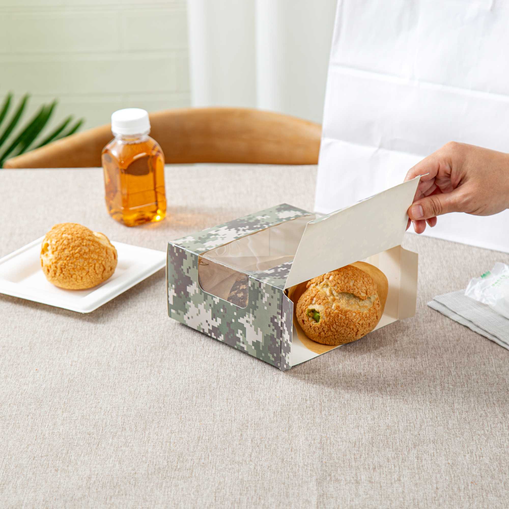 Pastry Tek Camouflage Paper Pastry / Cake Box - with Window - 6 1/4" x 6 1/4" x 3 1/4" - 100 count box