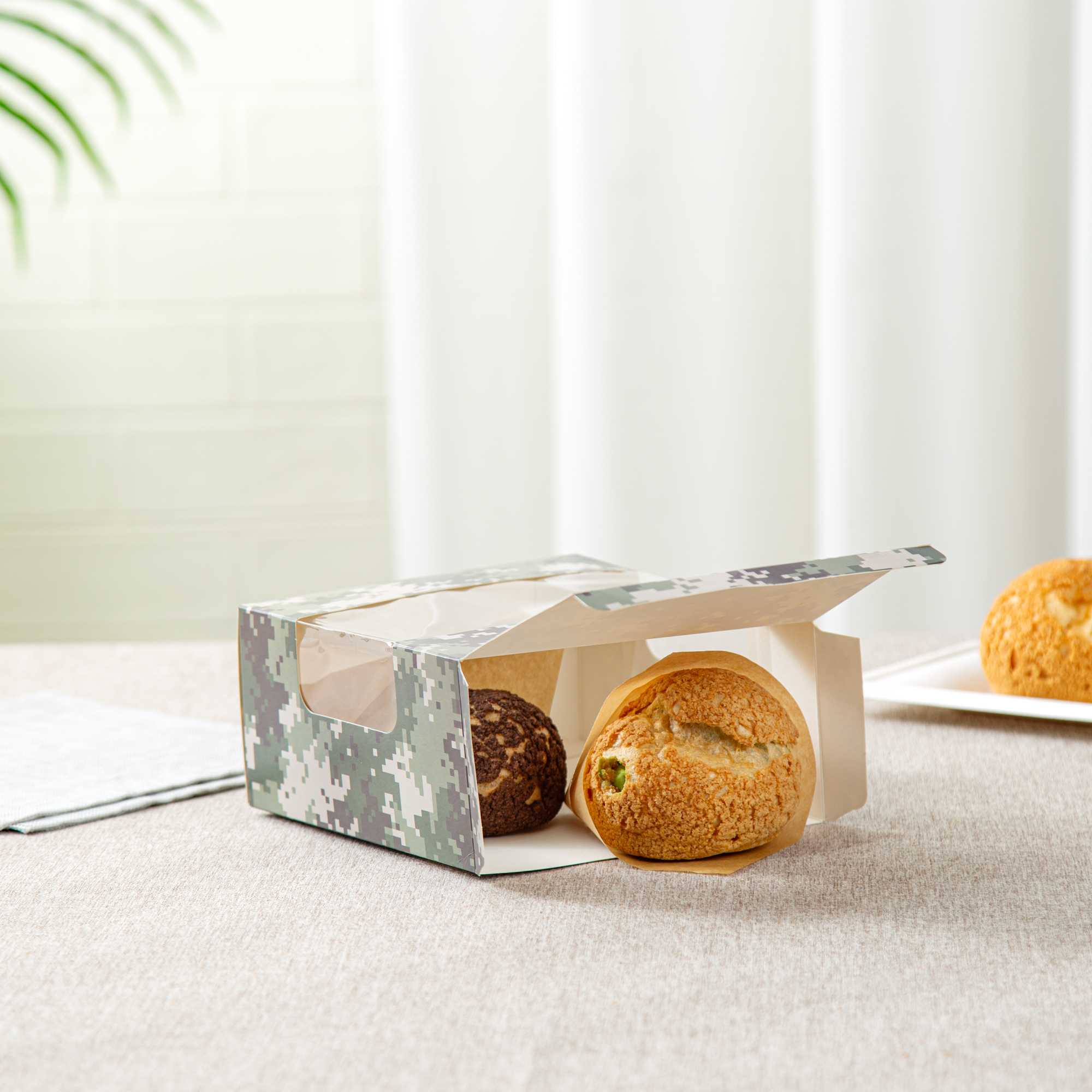 Pastry Tek Camouflage Paper Pastry / Cake Box - with Window - 6 1/4" x 6 1/4" x 3 1/4" - 100 count box