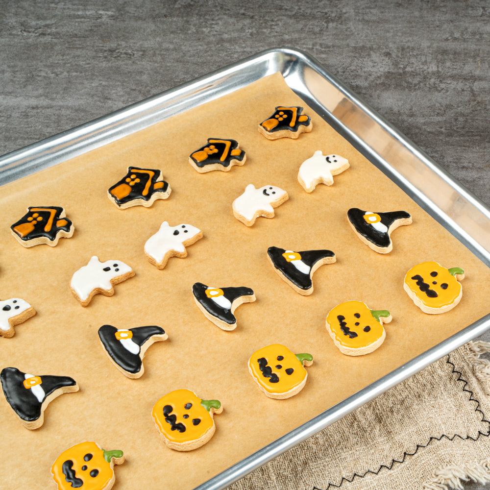 Pastry Tek Unbleached Parchment Paper Half Size Sheet Pan Liner - Silicone Coated - 12" x 16" - 1000 count box