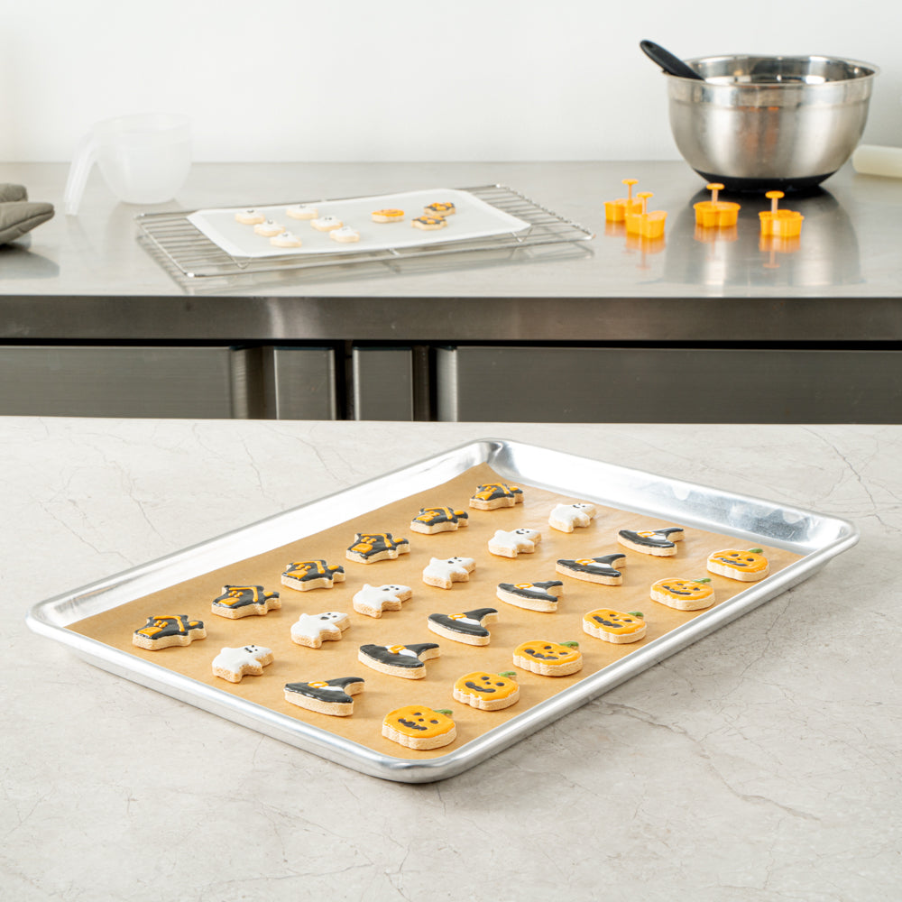 Pastry Tek Unbleached Parchment Paper Half Size Sheet Pan Liner - Silicone Coated - 12" x 16" - 1000 count box