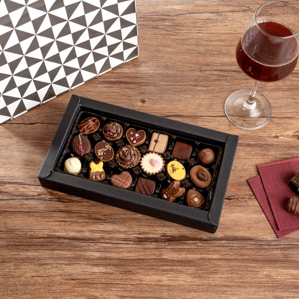 Sweet Vision Rectangle Black Paper Candy / Chocolate Boxes - 18 Compartments - 10" x 5 3/4" x 1 1/2" - 100 count box