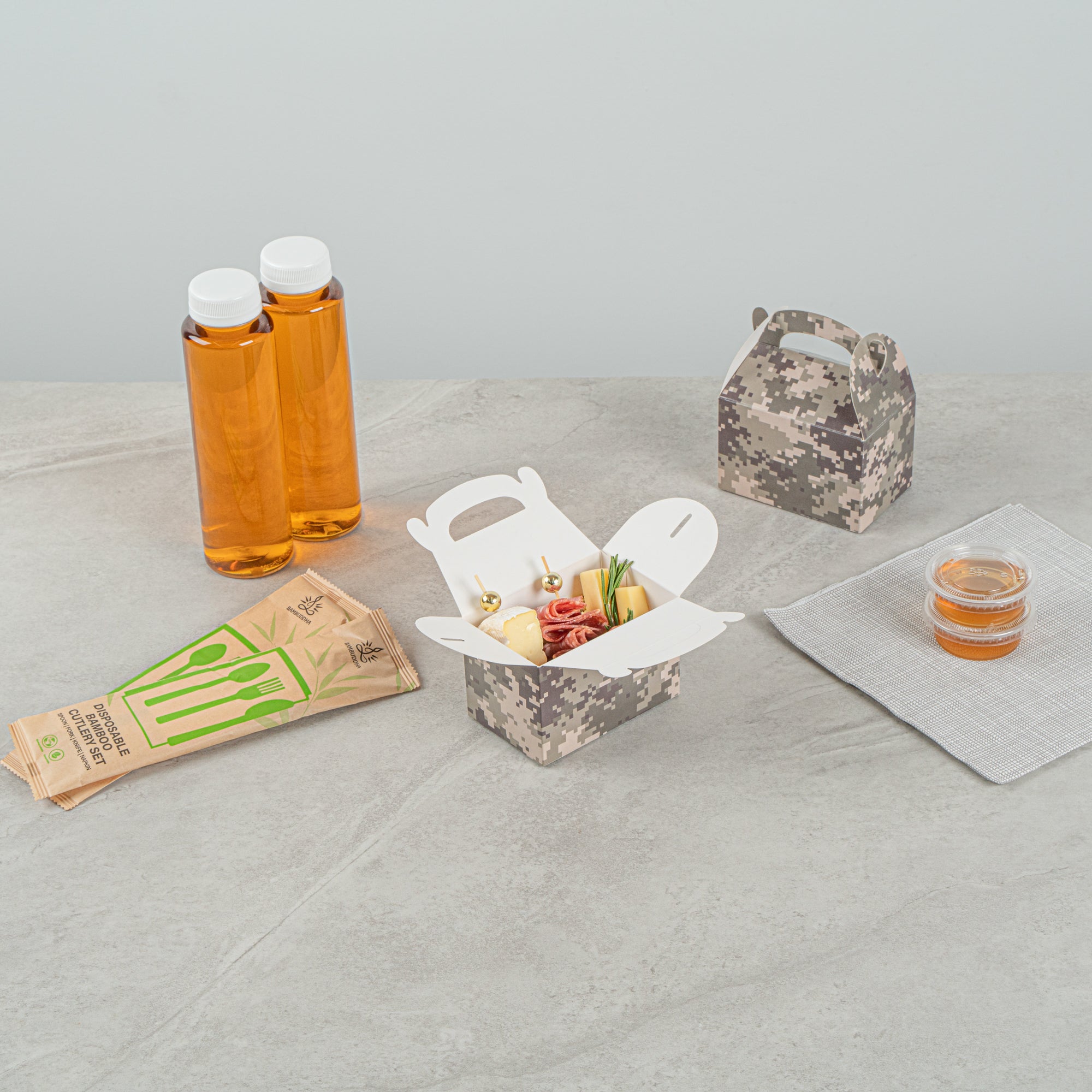 Bio Tek Camouflage Paper Gable Box / Take Out Container - Compostable - 4" x 2 1/2" x 2 1/2" - 100 count box