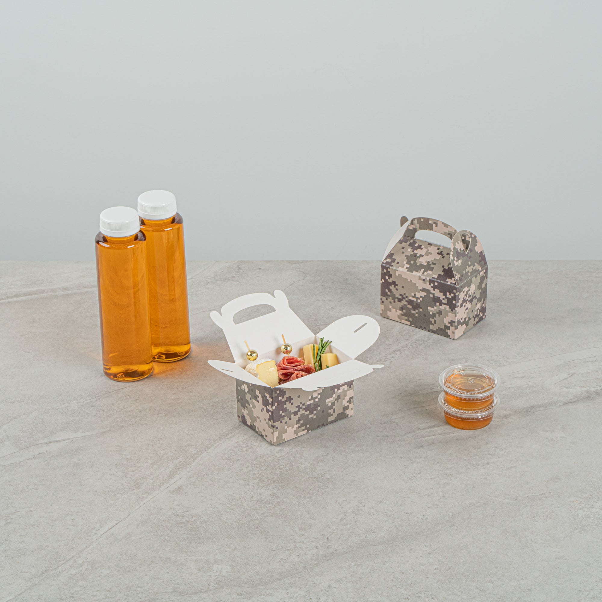 Bio Tek Camouflage Paper Gable Box / Take Out Container - Compostable - 4" x 2 1/2" x 2 1/2" - 100 count box