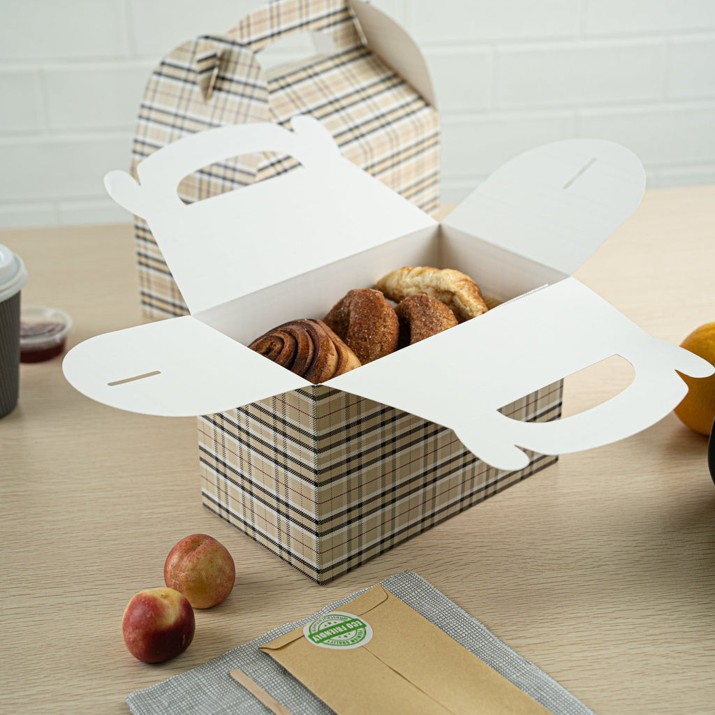 Bio Tek Plaid Paper Gable Box / Take Out Container - Compostable - 8 1/2" x 4 3/4" x 5 1/2" - 100 count box