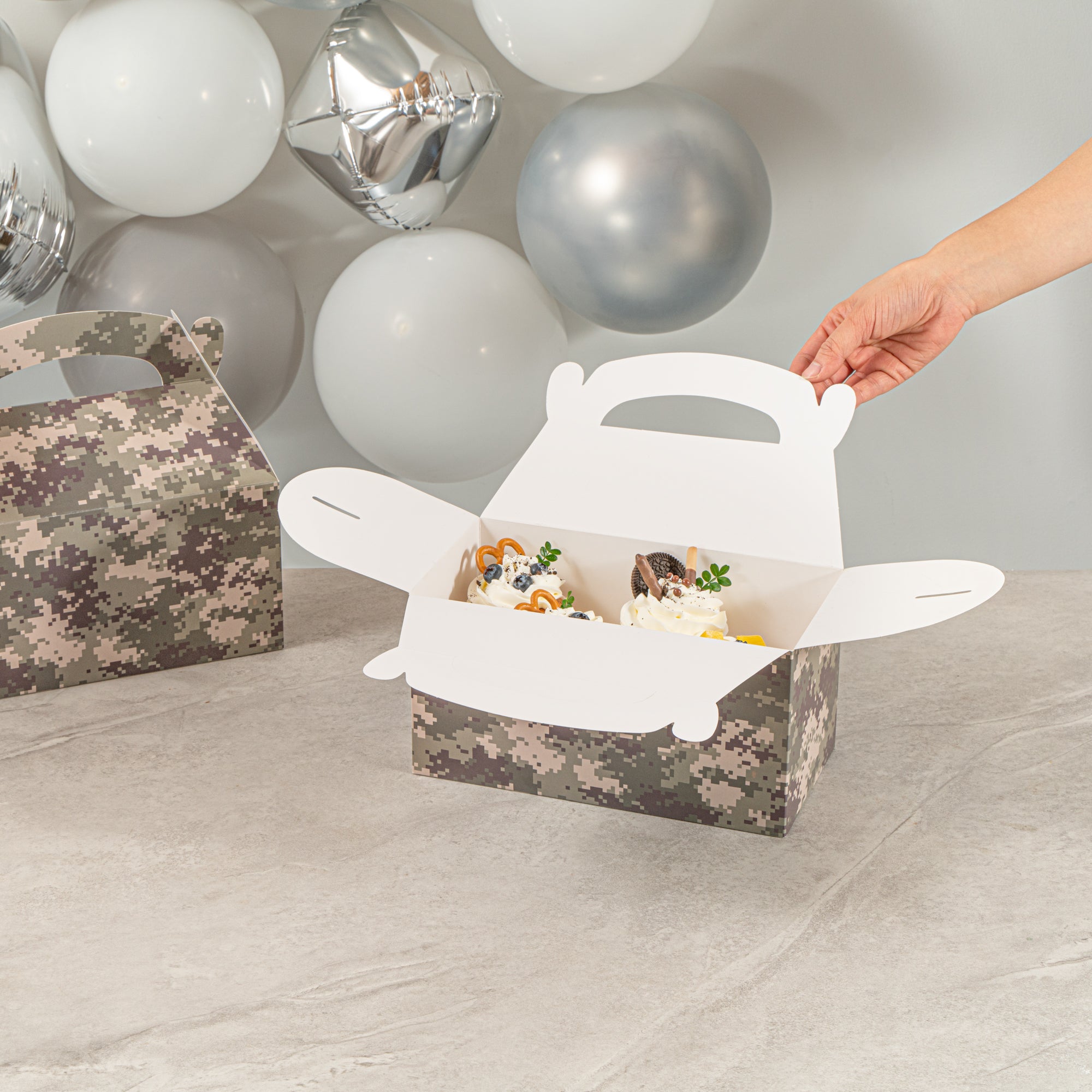 Bio Tek Camouflage Paper Gable Box / Take Out Container - Commercially composatble - 9 1/2" x 5" x 5" - 100 count box