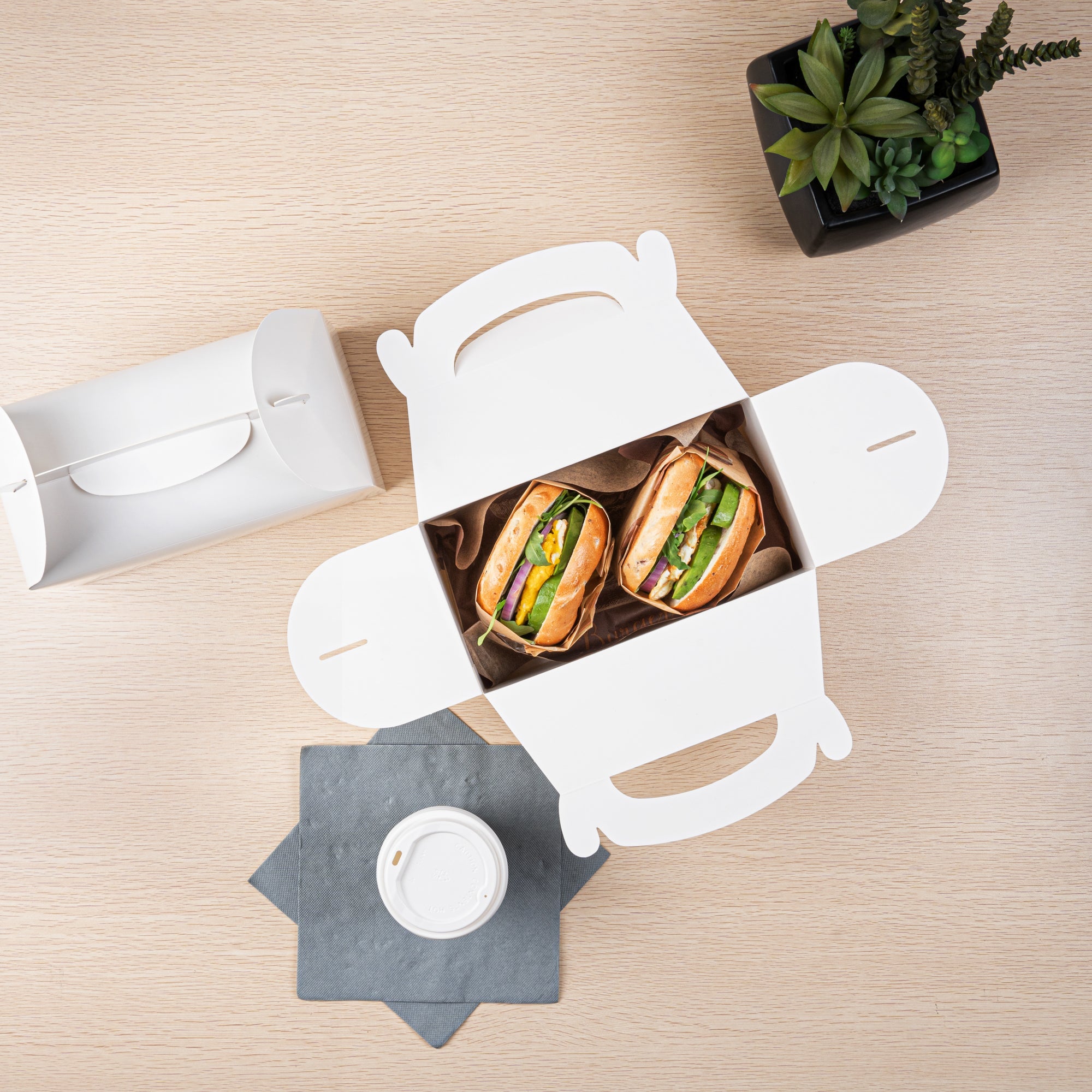 Bio Tek White Paper Gable Box / Take Out Container - Greaseproof - 9 1/2" x 5" x 5" - 100 count box