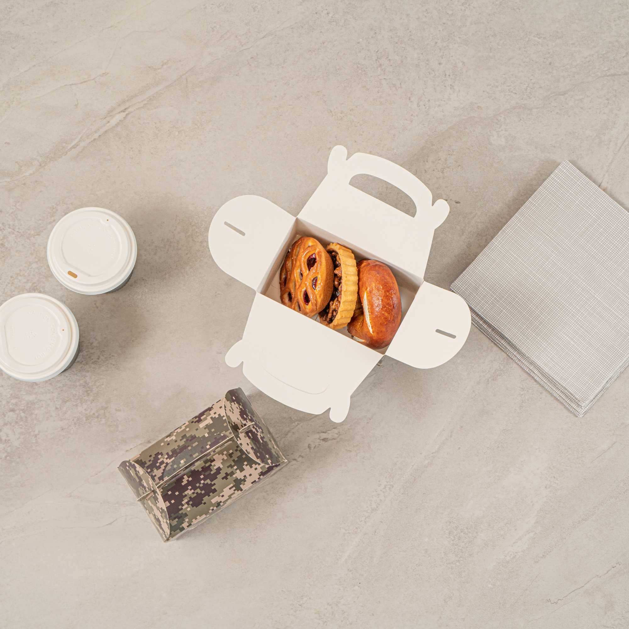 Bio Tek Camouflage Paper Gable Box / Take Out Container - with Window - 6" x 3 1/2" x 3 1/2" - 25 count box