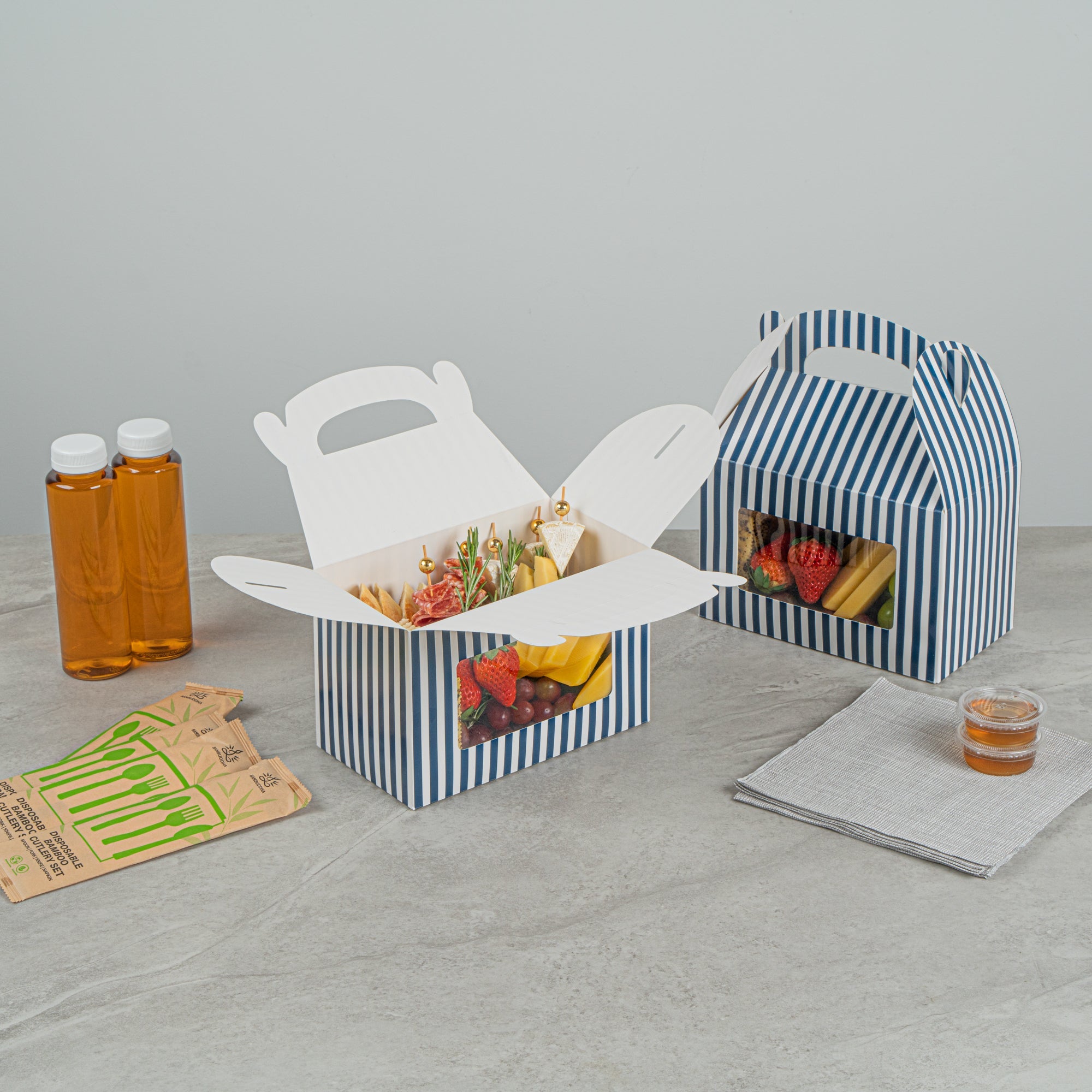 Bio Tek Blue and White Stripe Paper Gable Box / Take Out Container - with Window - 8 1/2" x 4 3/4" x 5 1/2" - 100 count box