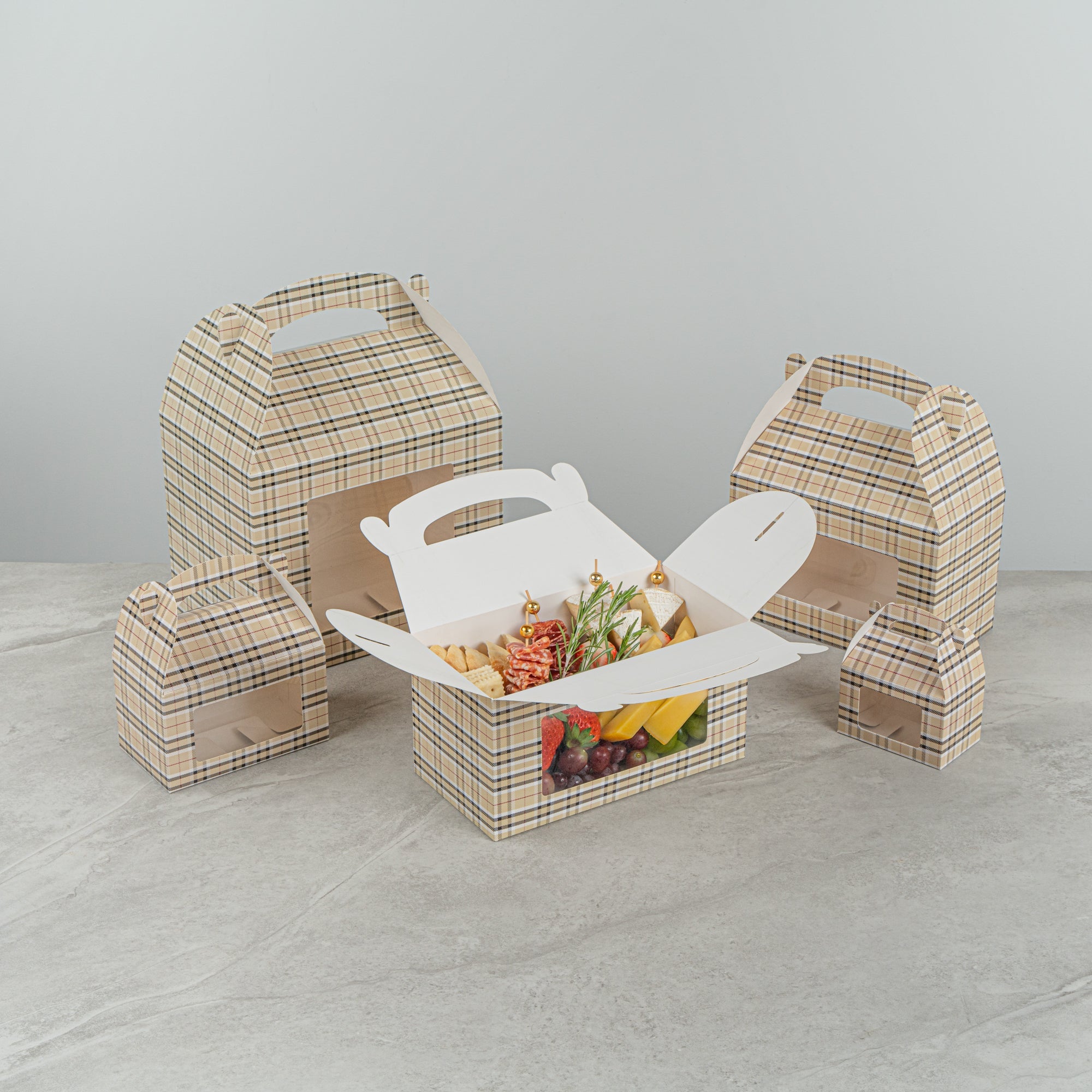 Bio Tek Plaid Paper Gable Box / Take Out Container - with Window - 9 1/2" x 5" x 5" - 25 count box