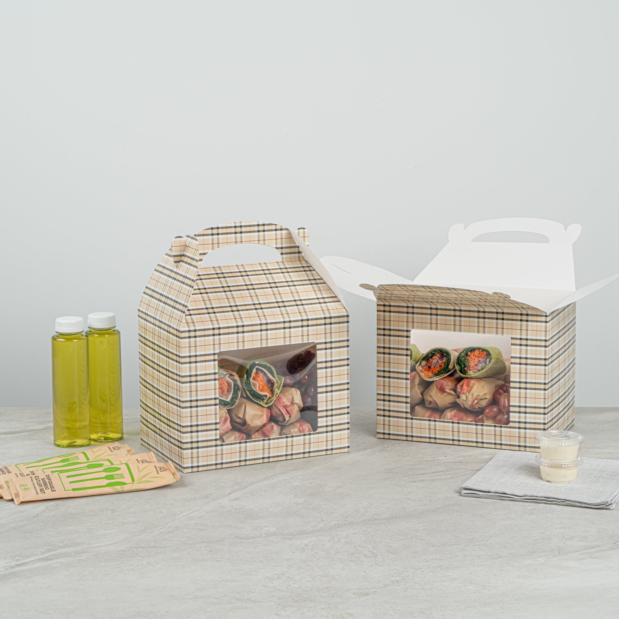 Bio Tek Plaid Paper Gable Box / Take Out Container - with Window - 10" x 7" x 8" - 25 count box
