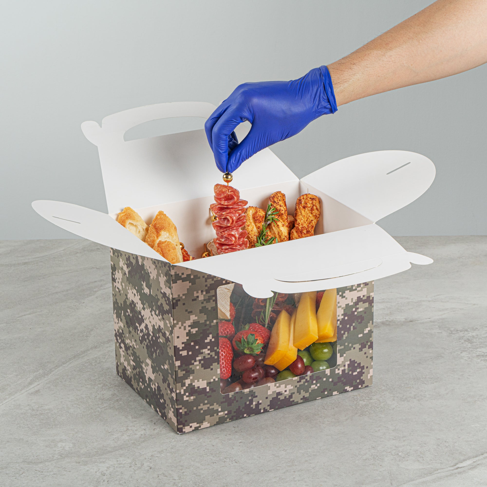 Bio Tek Camouflage Paper Gable Box / Take Out Container - with Window - 10" x 7" x 8" - 25 count box