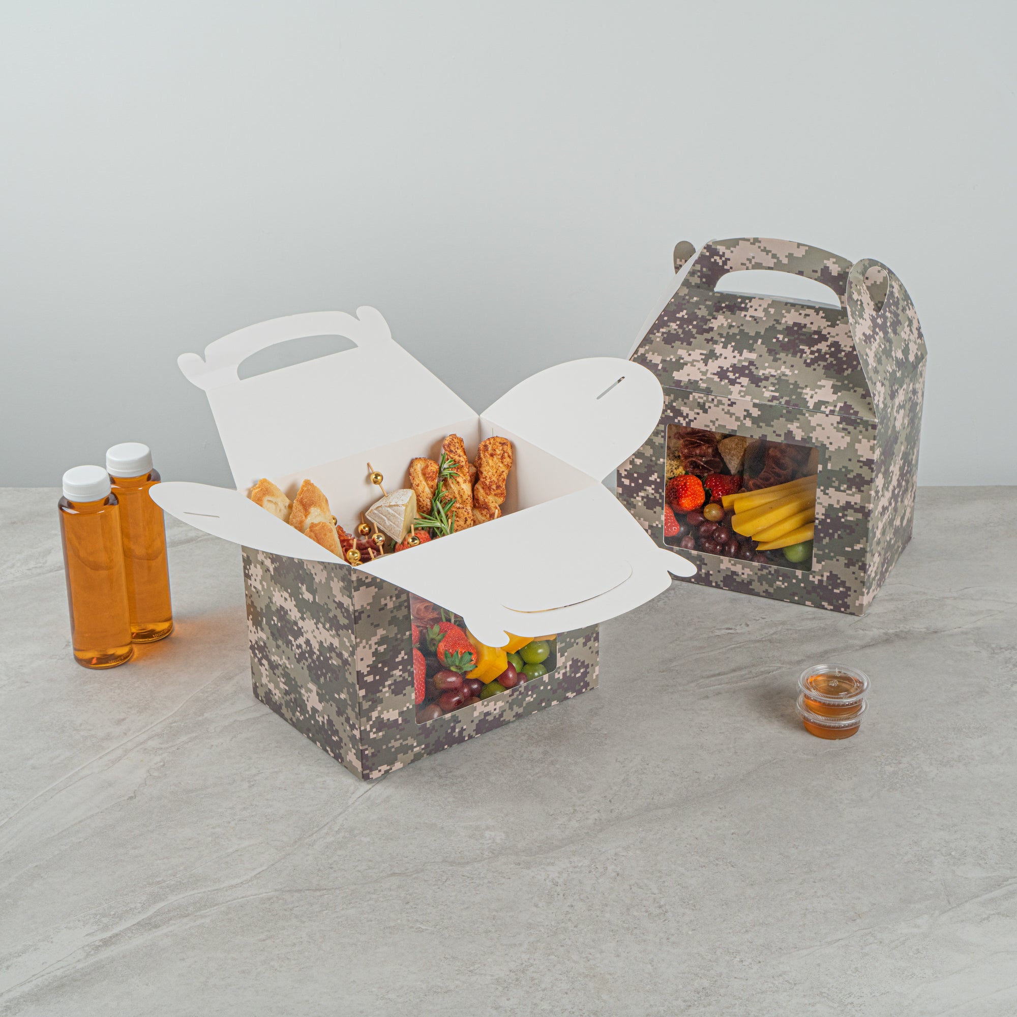 Bio Tek Camouflage Paper Gable Box / Take Out Container - with Window - 10" x 7" x 8" - 25 count box