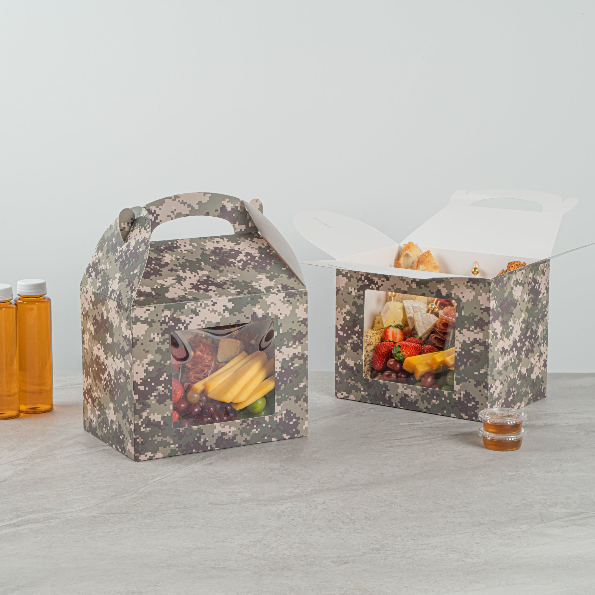 Bio Tek Camouflage Paper Gable Box / Take Out Container - with Window - 10" x 7" x 8" - 25 count box