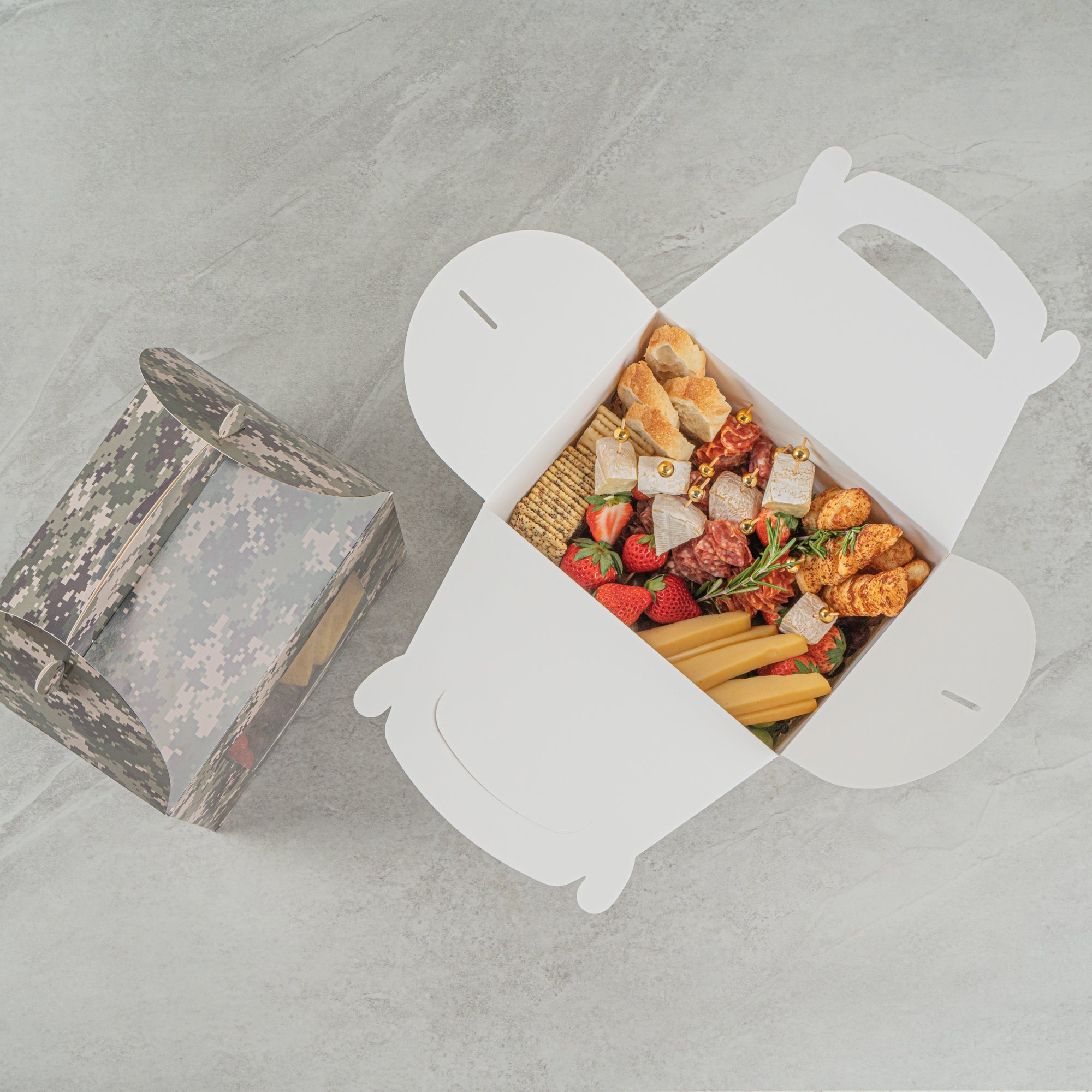 Bio Tek Camouflage Paper Gable Box / Take Out Container - with Window - 10" x 7" x 8" - 100 count box