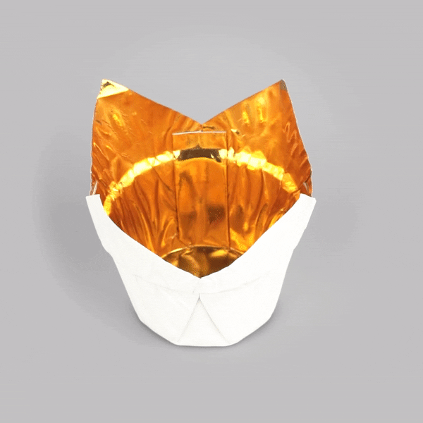 Panificio 3.9 oz White Foil Paper Tulip Baking Cup - 3 1/4" x 3 1/4" x 2 3/4" - 500 count box