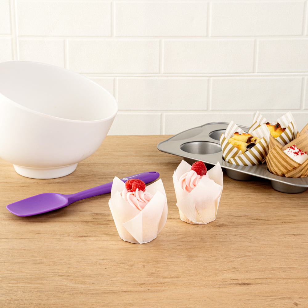 Panificio 3.5 oz Round White Paper Tulip Baking Cup - Greaseproof - 3 1/4" x 3 1/4" x 3 1/4" - 500 count box