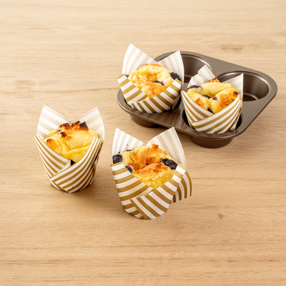 Panificio 3.5 oz White Paper Striped Tulip Baking Cup - Greaseproof - 3 1/4" x 3 1/4" x 3 1/4" - 500 count box