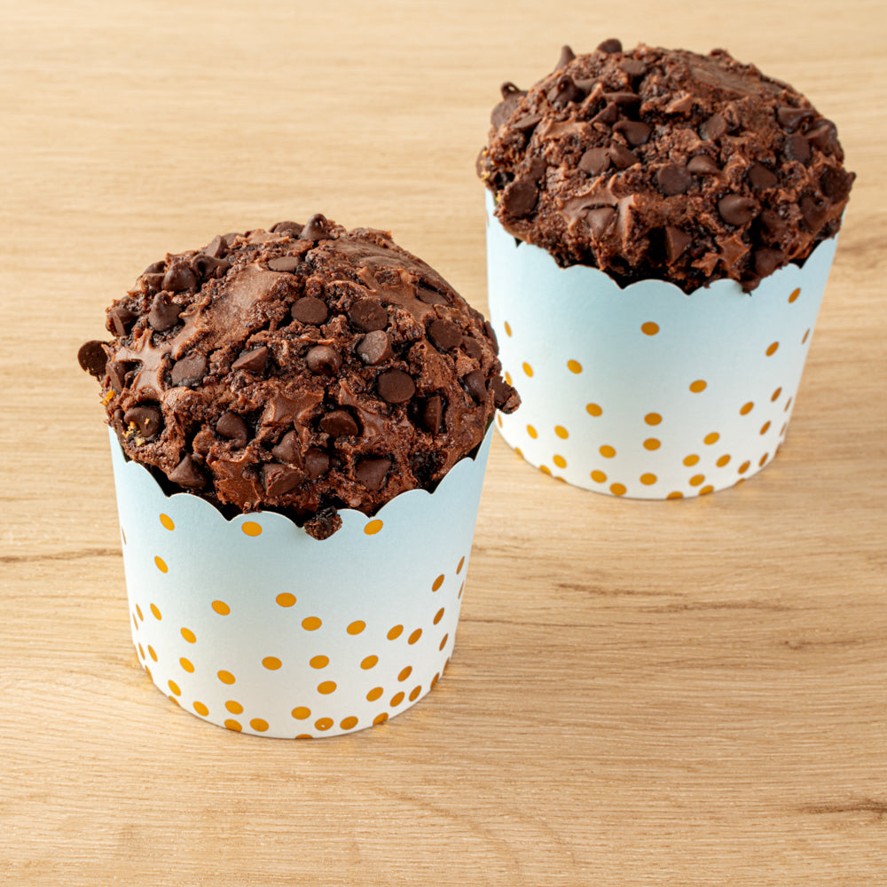 Panificio 4.5 oz Blue Paper Scalloped Baking Cup - Gold Polka Dots - 2 3/4" x 2 3/4" x 2" - 500 count box