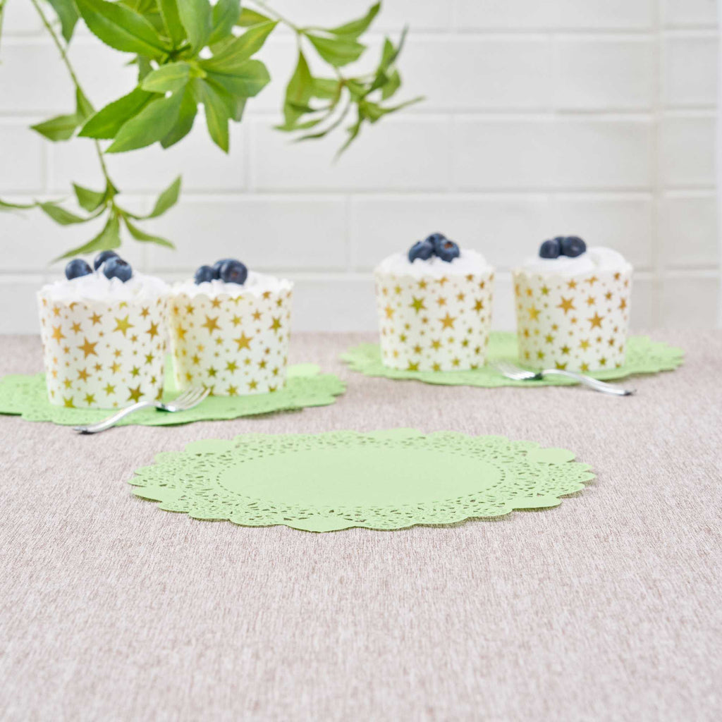 Pastry Tek Round Green Paper Doilies - Lace - 8" x 8" - 100 count box