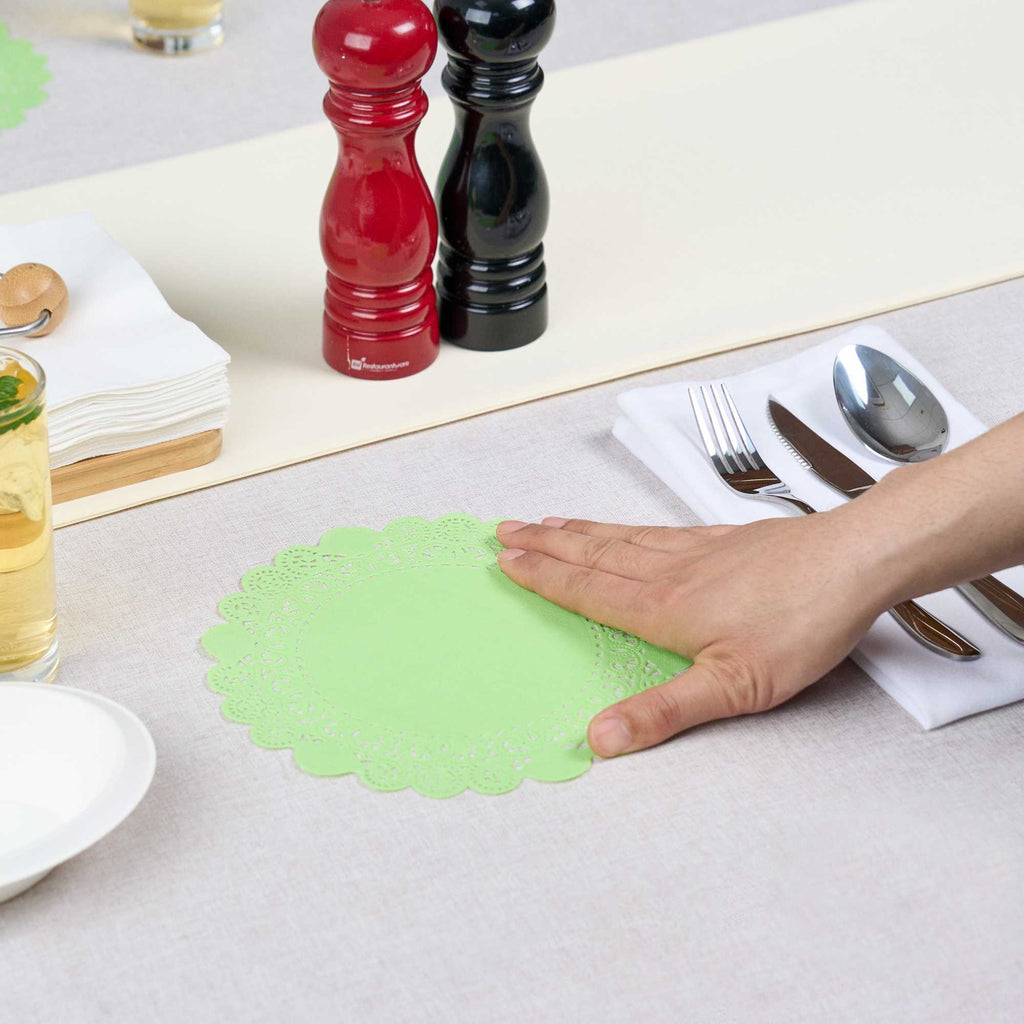 Pastry Tek Round Green Paper Doilies - Lace - 8" x 8" - 4000 count box