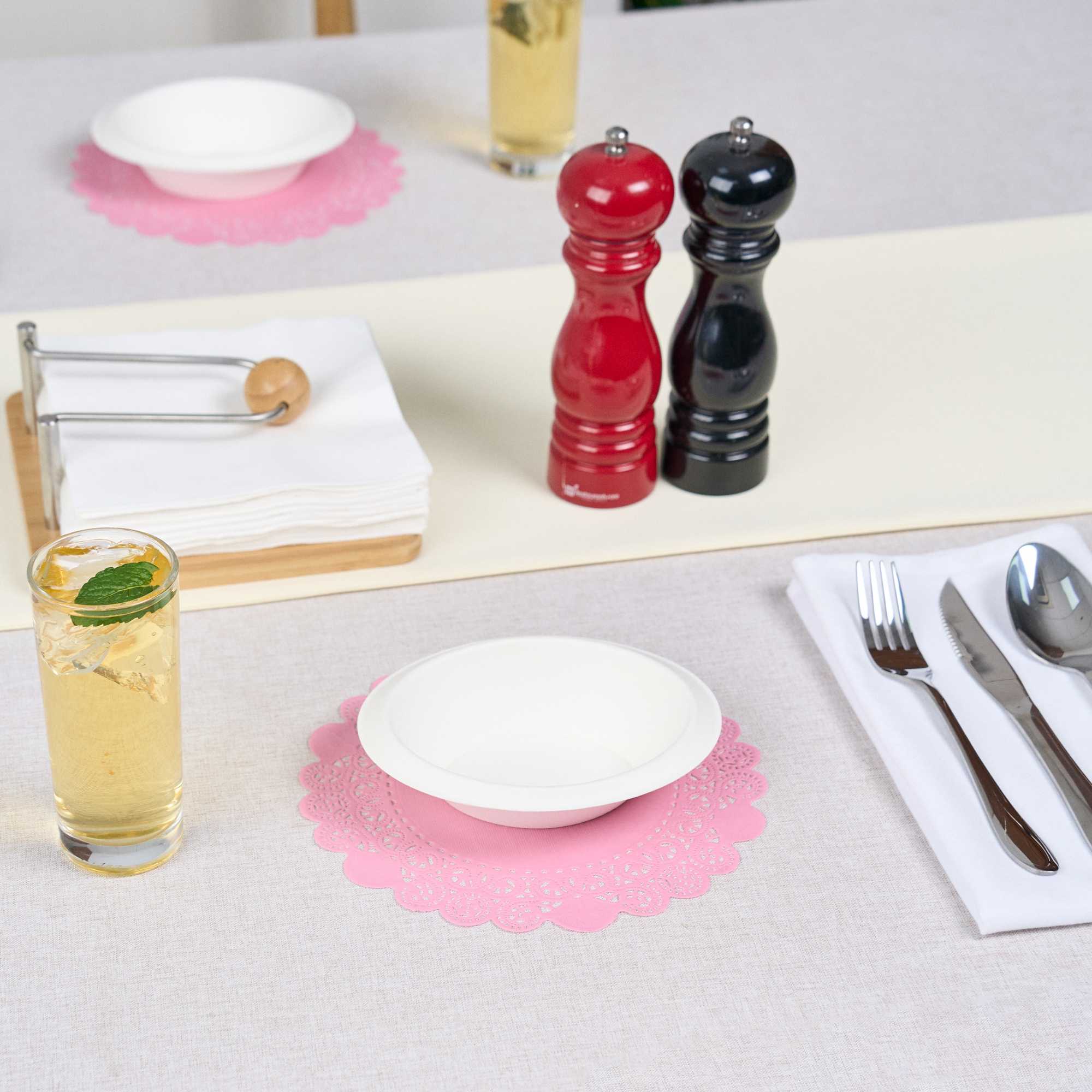 Pastry Tek Round Pink Paper Doilies - Lace - 8" x 8" - 100 count box