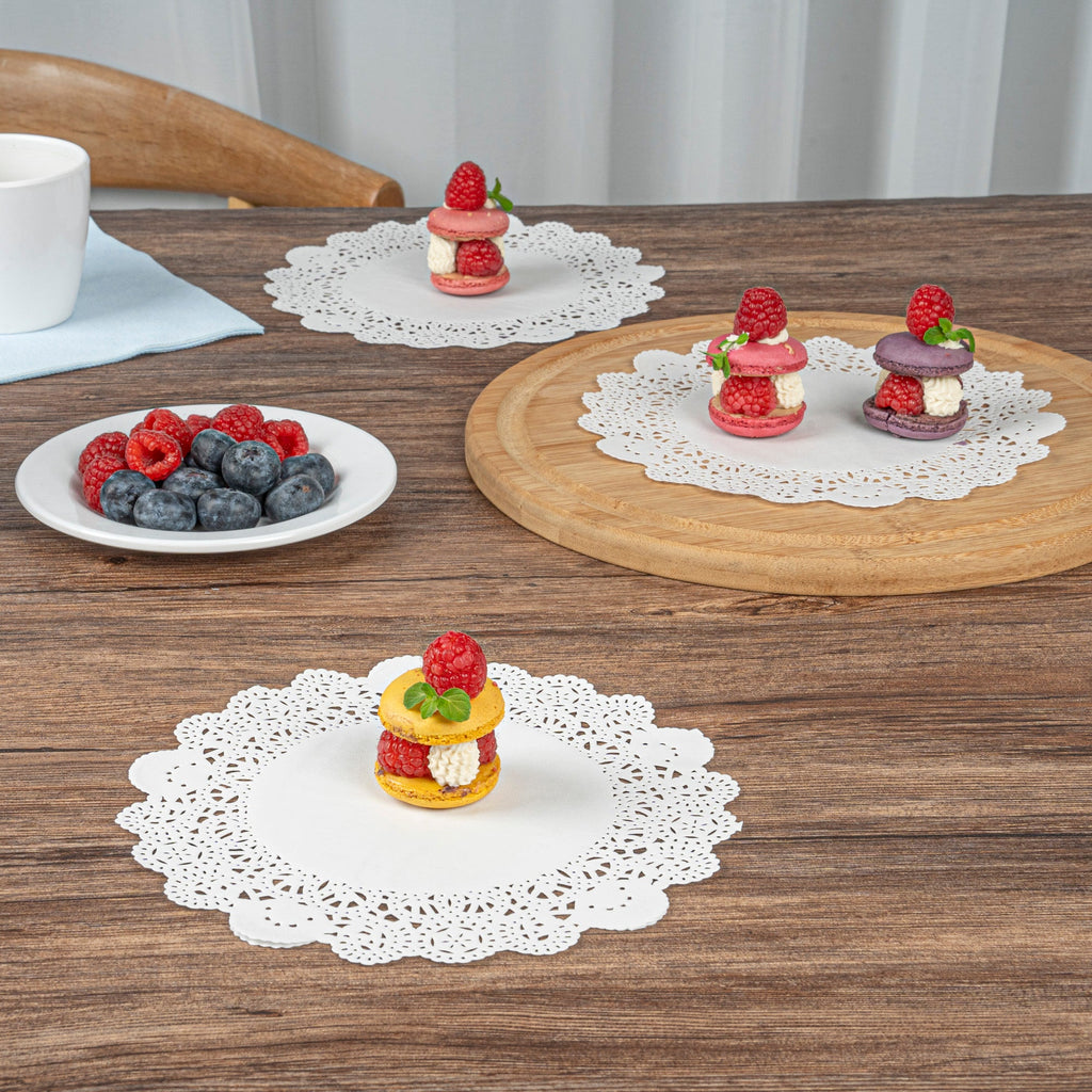 Pastry Tek Round White Paper Doilies - Lace - 8" x 8" - 4000 count box